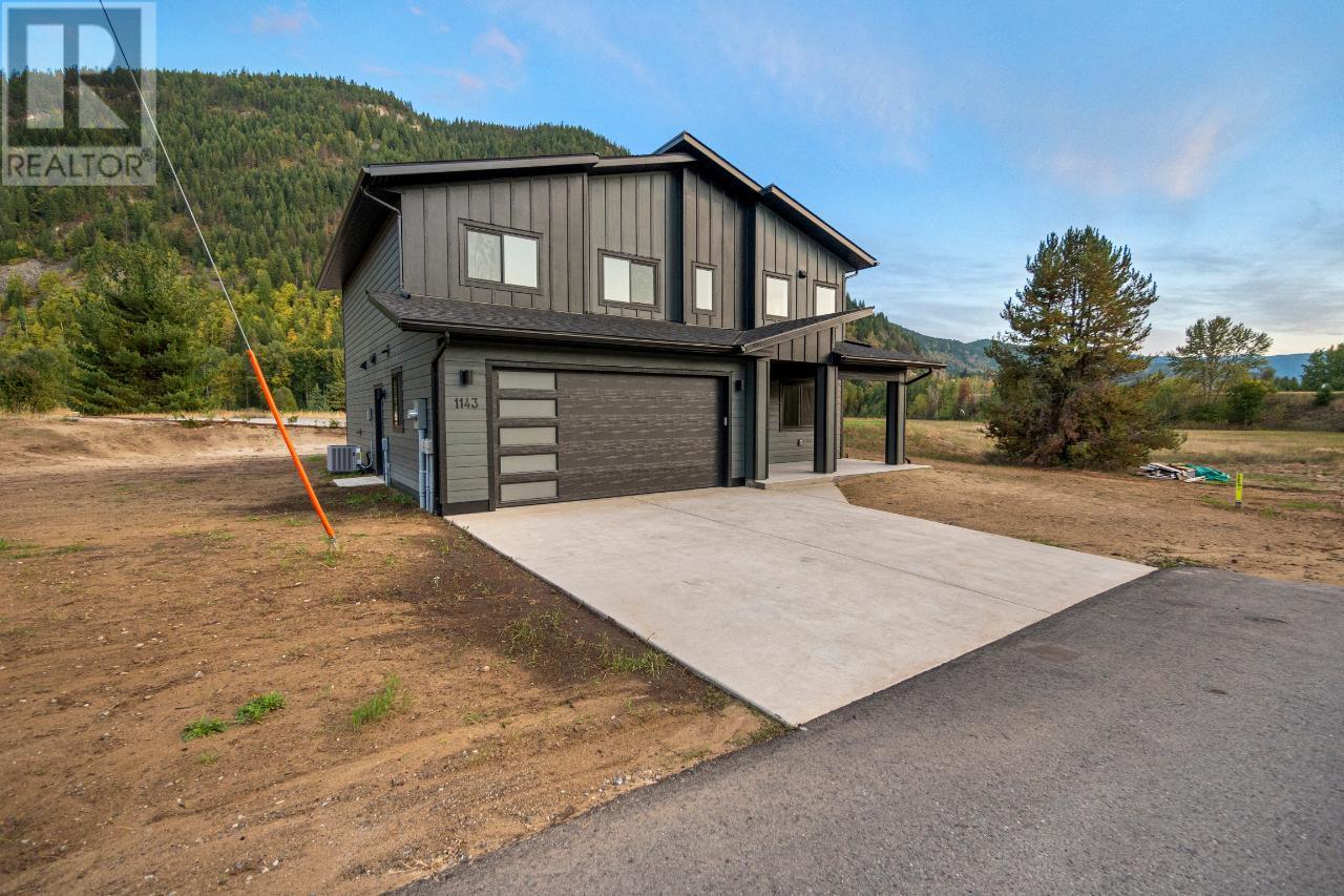 1143 Hipwell Road, Ootischenia, British Columbia  V1N 4L7 - Photo 3 - 2477415