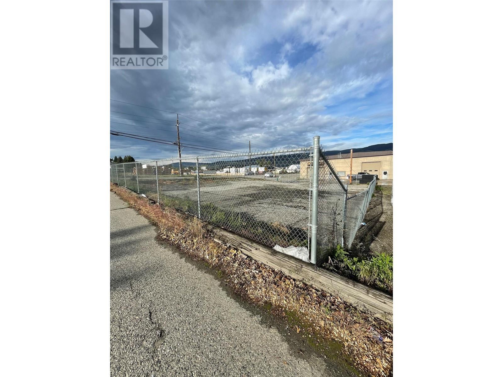 3251 #d Sexsmith Road, Kelowna, British Columbia  V1X 7T4 - Photo 3 - 10315201