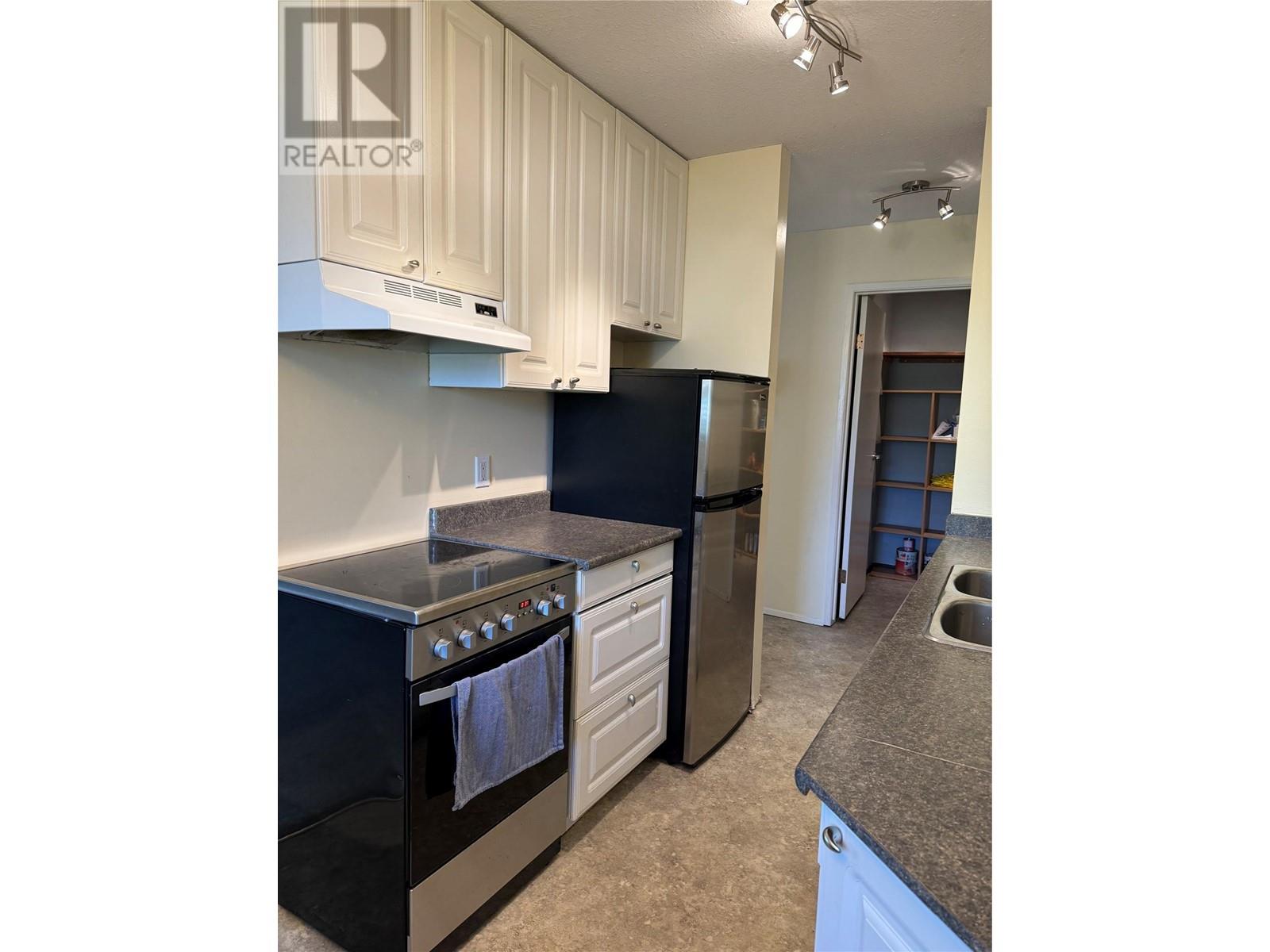 150 Skaha Place Unit# 205, Penticton, British Columbia  V2A 7L1 - Photo 12 - 10315926