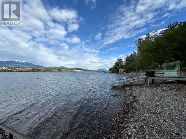 725 Lakeview Road, Invermere, British Columbia  V0A 1K3 - Photo 6 - 2477440