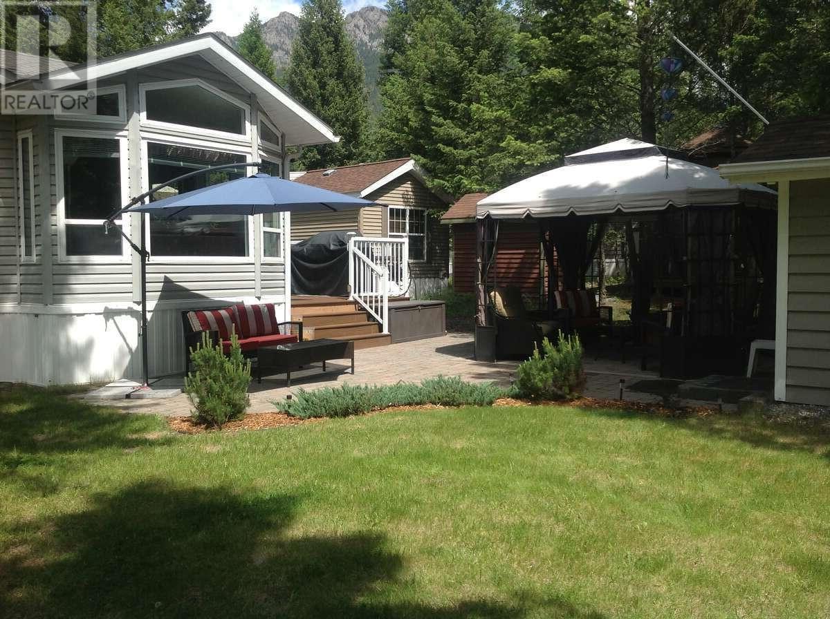 4889 Lynx Crescent, Radium Hot Springs, British Columbia  V0A 1M0 - Photo 2 - 2477522