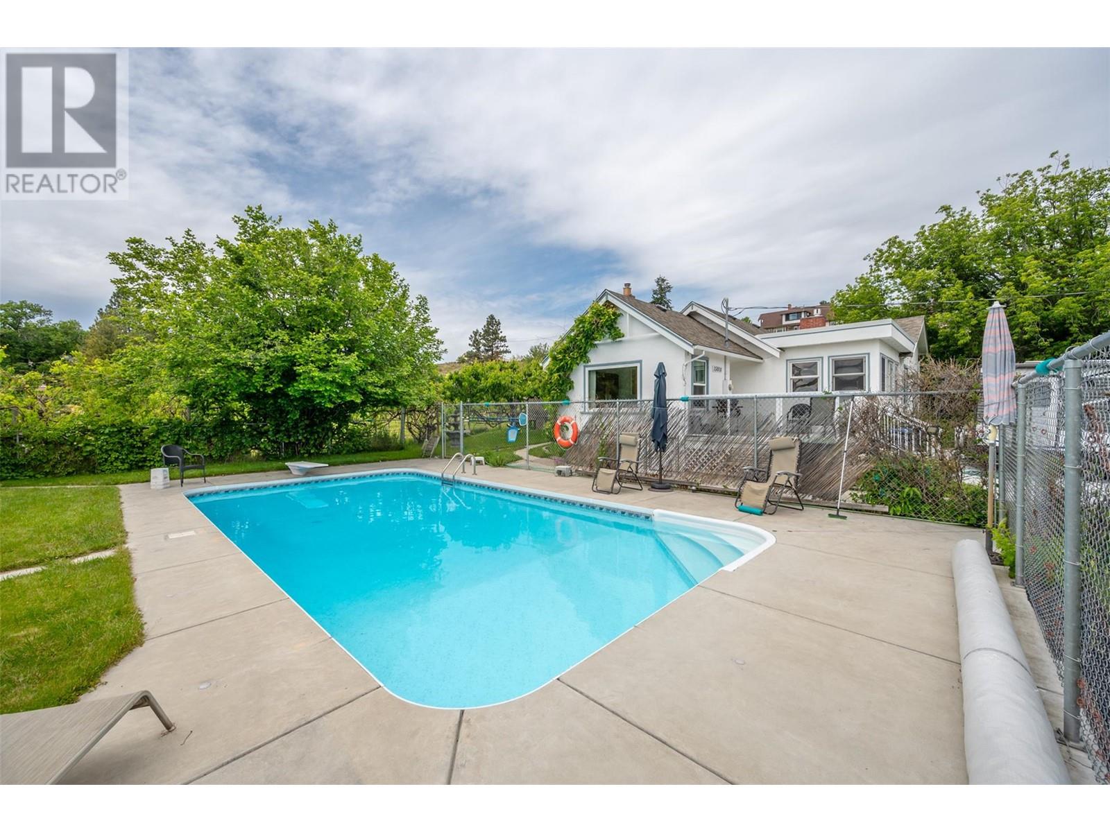 15018 Vanderburgh Avenue, Summerland, British Columbia  V0H 1Z6 - Photo 38 - 10316532