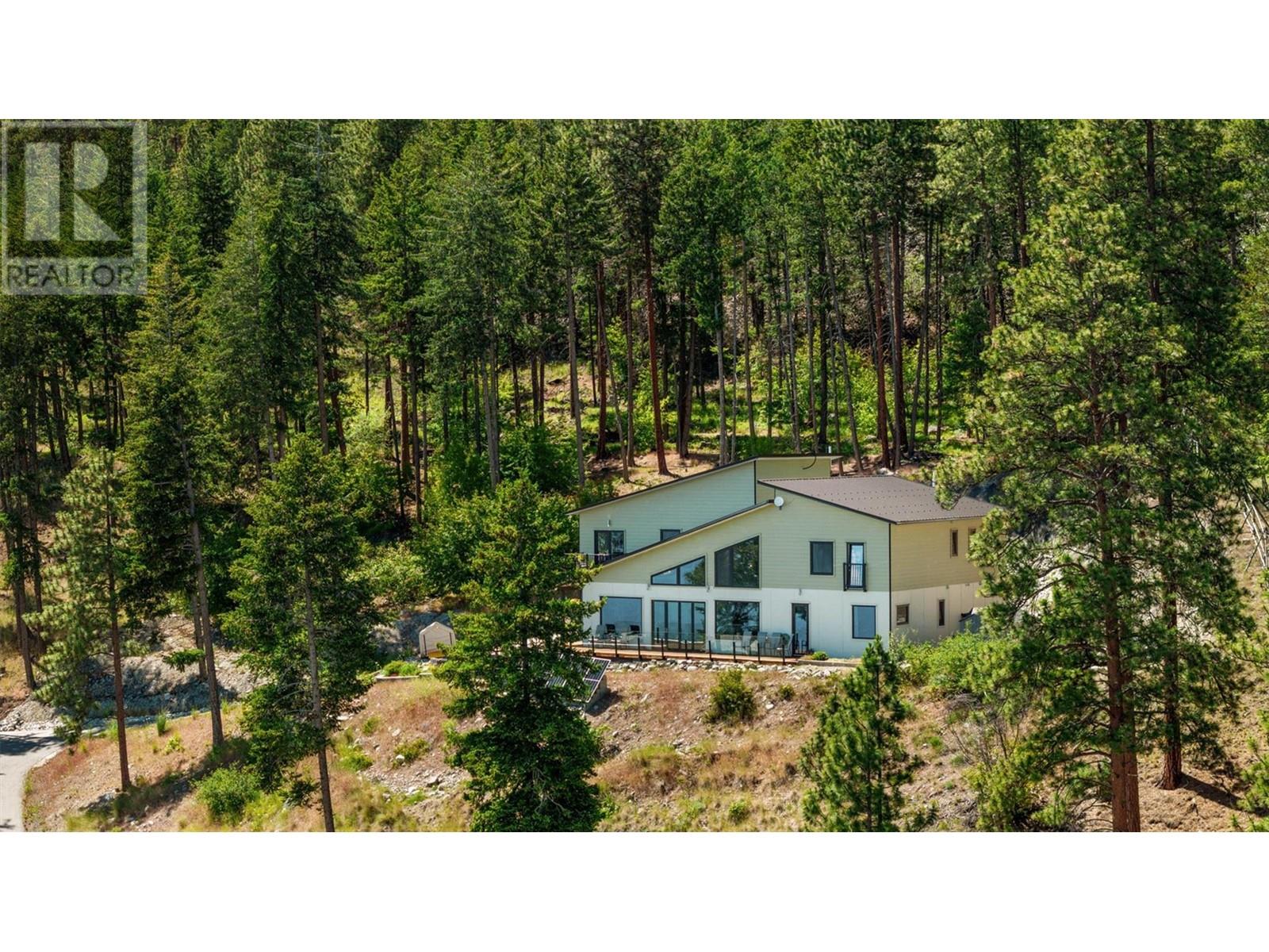 6131 Seymoure Lane, Peachland, British Columbia  V0H 1X4 - Photo 1 - 10316973