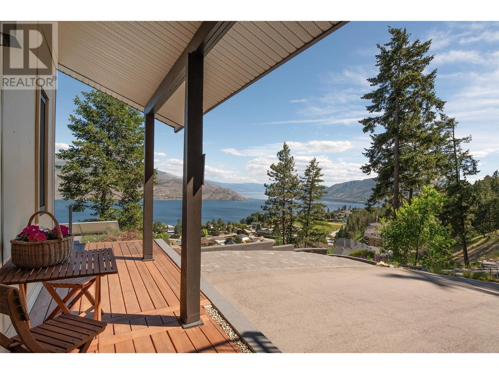 6131 Seymoure Lane, Peachland, British Columbia  V0H 1X4 - Photo 10 - 10316973