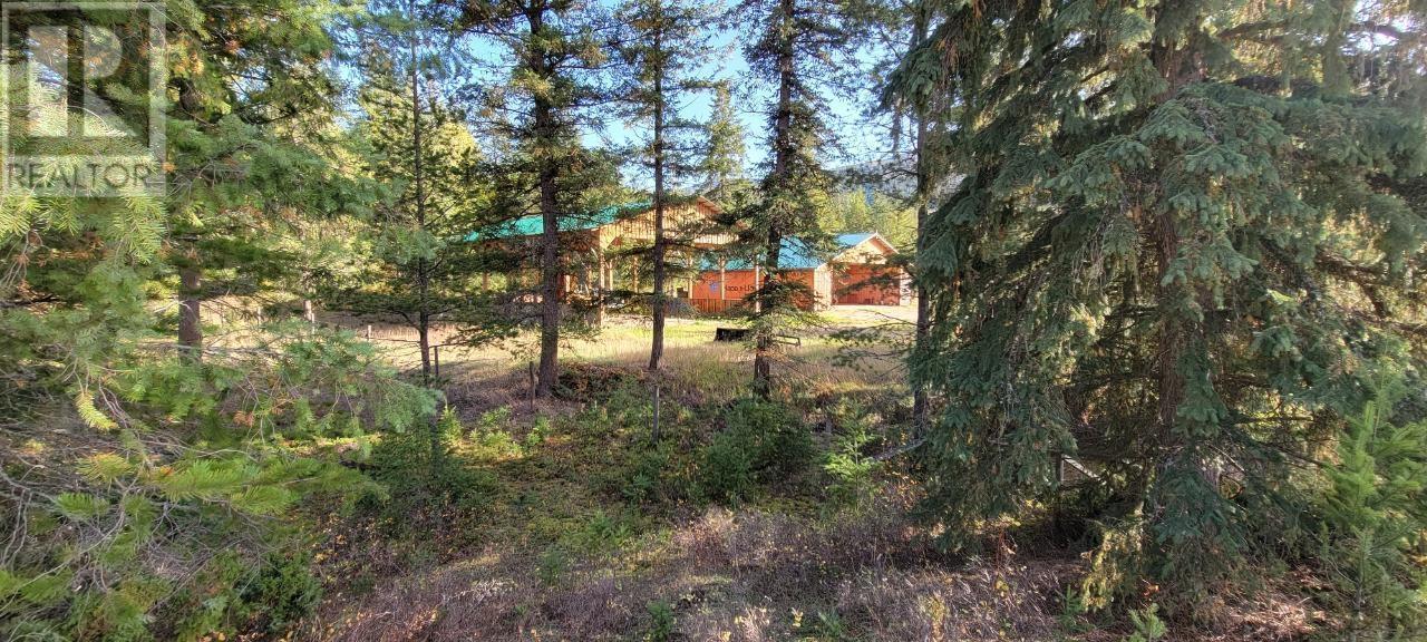 2200 Yellowhead  S Highway, Clearwater, British Columbia  V0E 1N1 - Photo 67 - 179265