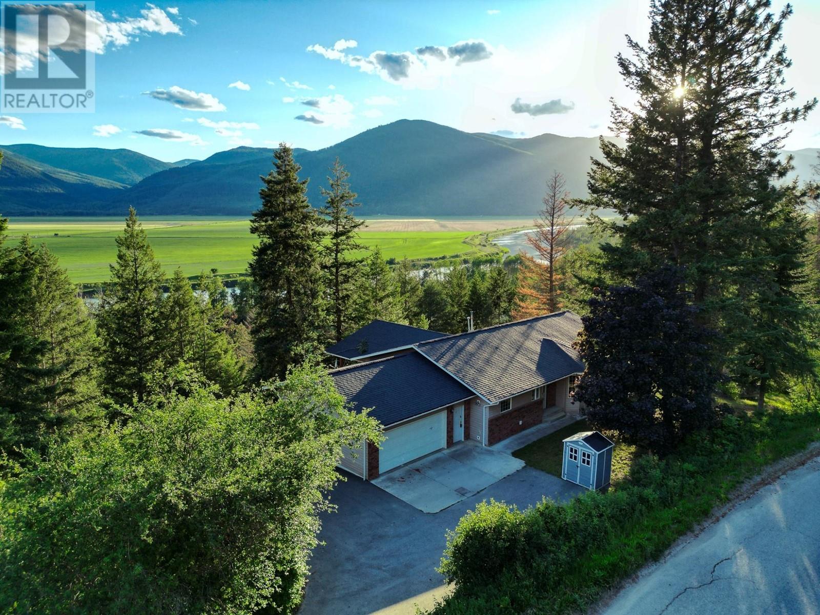 1205 Fox Tree Road, Creston, British Columbia  V0B 1G2 - Photo 1 - 2477744