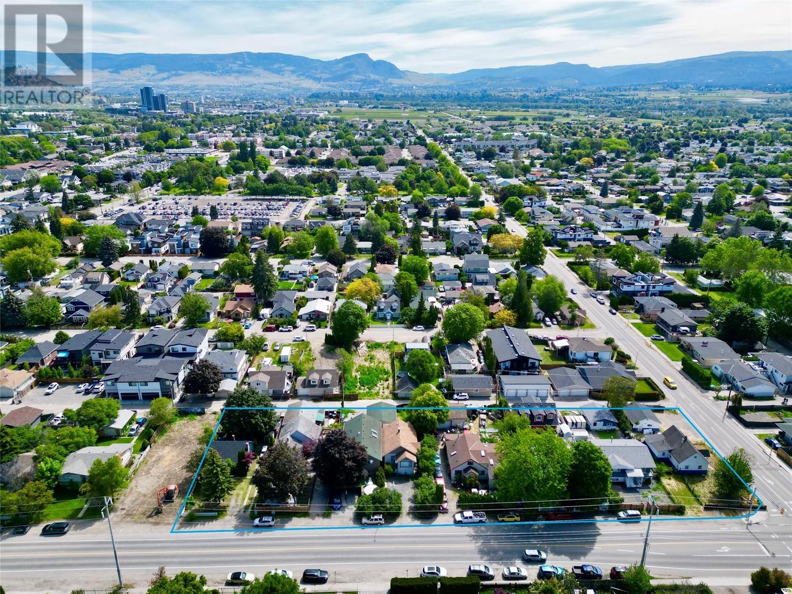 2243 Richter Street, Kelowna, British Columbia  V1Y 2N9 - Photo 3 - 10317114