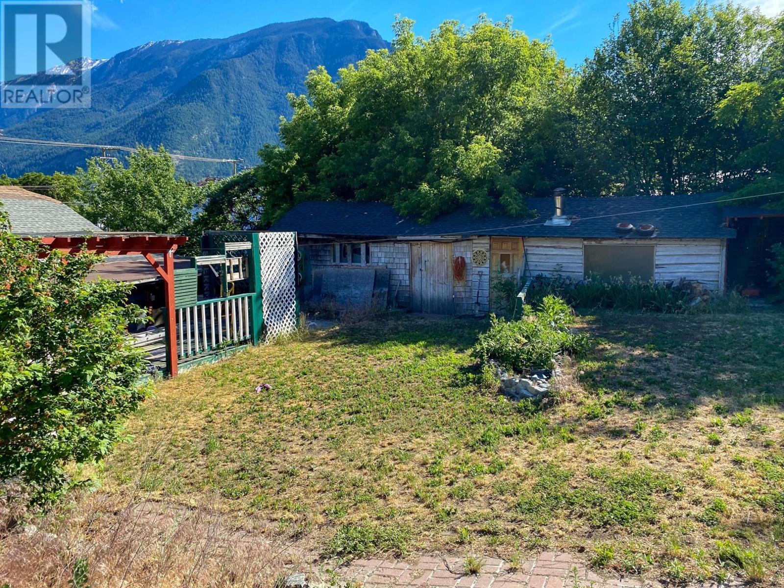 705 Main Street, Lillooet, British Columbia  V0K 1P0 - Photo 37 - 179395