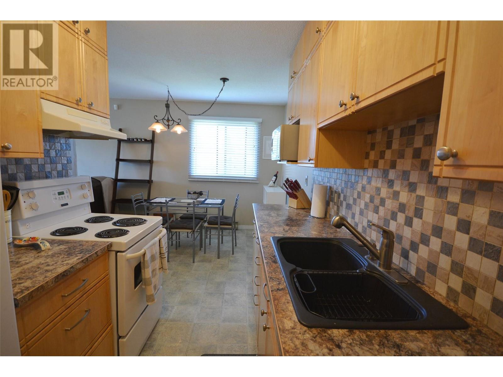 150 Skaha Place Unit# 412, Penticton, British Columbia  V2A 7K1 - Photo 4 - 10317729