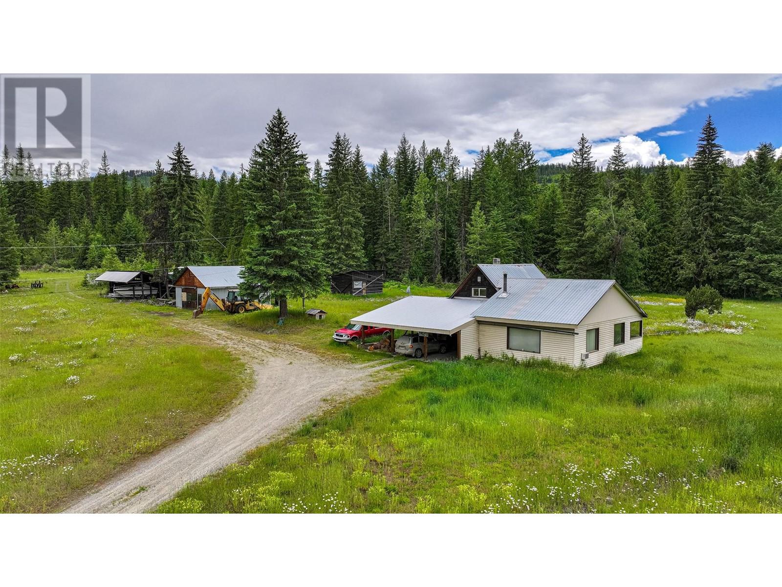 1420 Trinity Valley Road, Lumby, British Columbia  V0E 2G0 - Photo 4 - 10317743