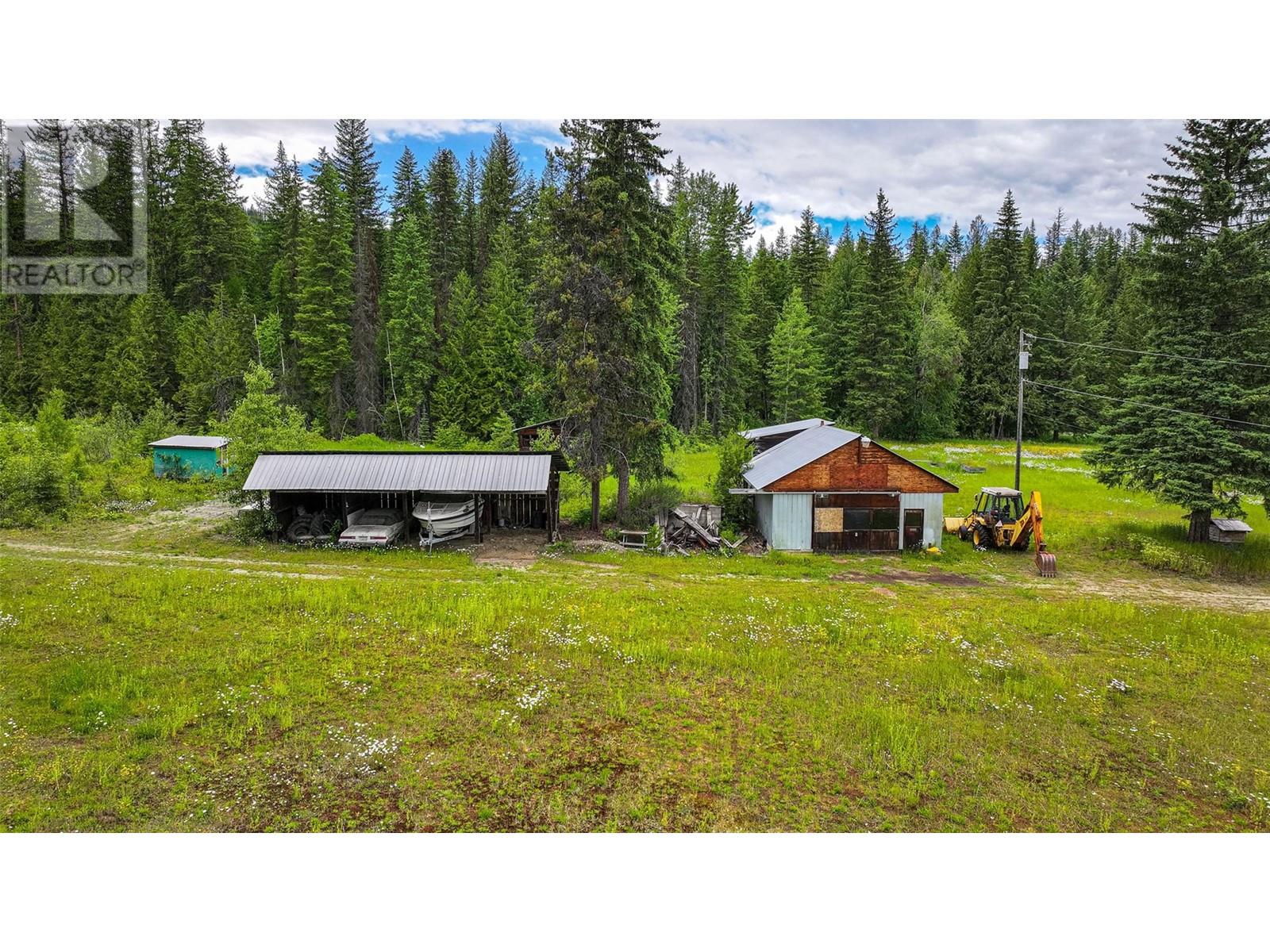 1420 Trinity Valley Road, Lumby, British Columbia  V0E 2G0 - Photo 5 - 10317743