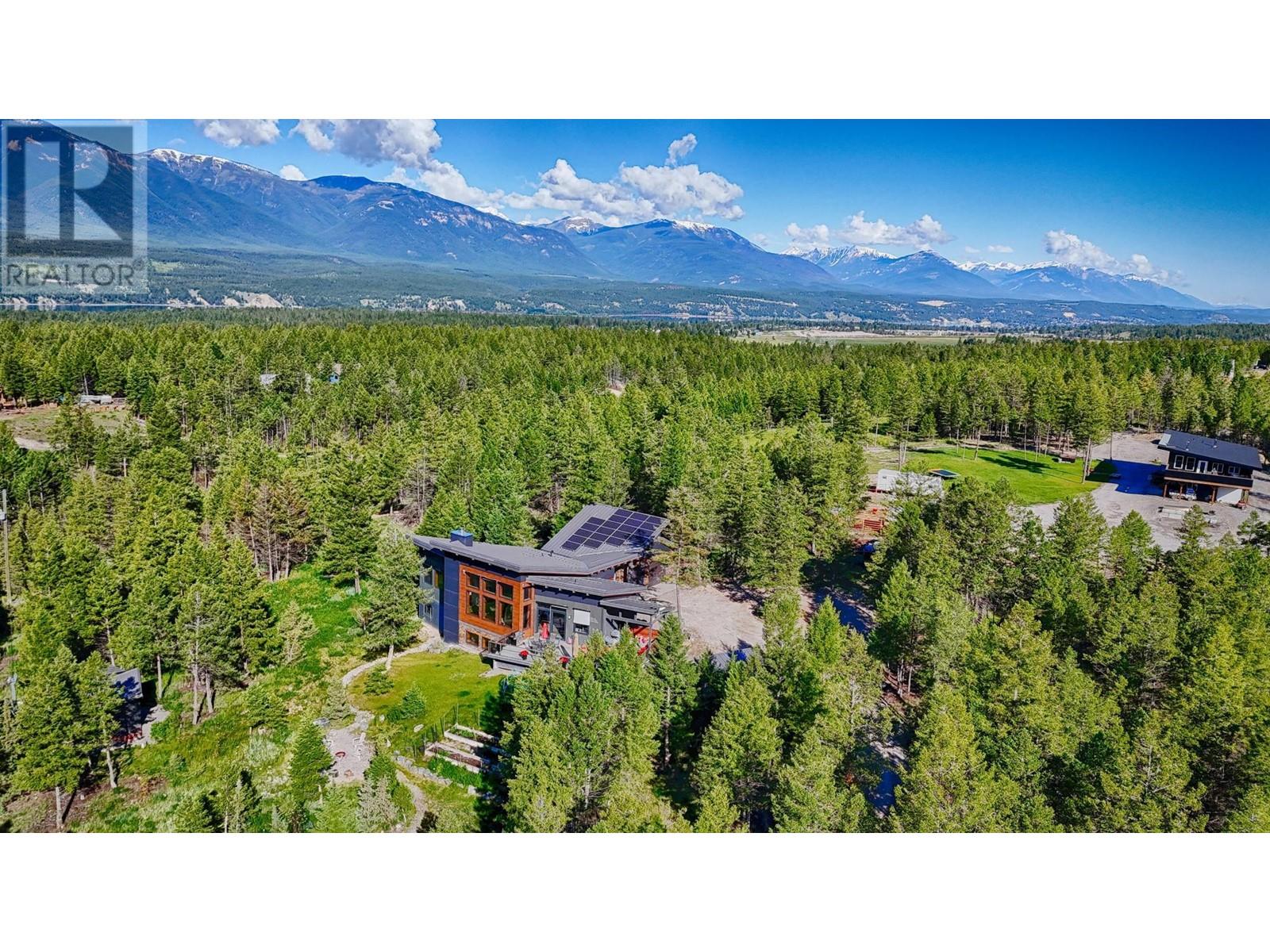 2160 Kootenay 3 Road, Windermere, British Columbia  V0B 2L1 - Photo 63 - 2477937