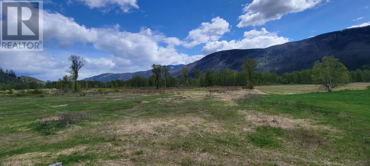 3418 Roundtop Road, Little Fort, British Columbia  V0E 2C0 - Photo 4 - 179438