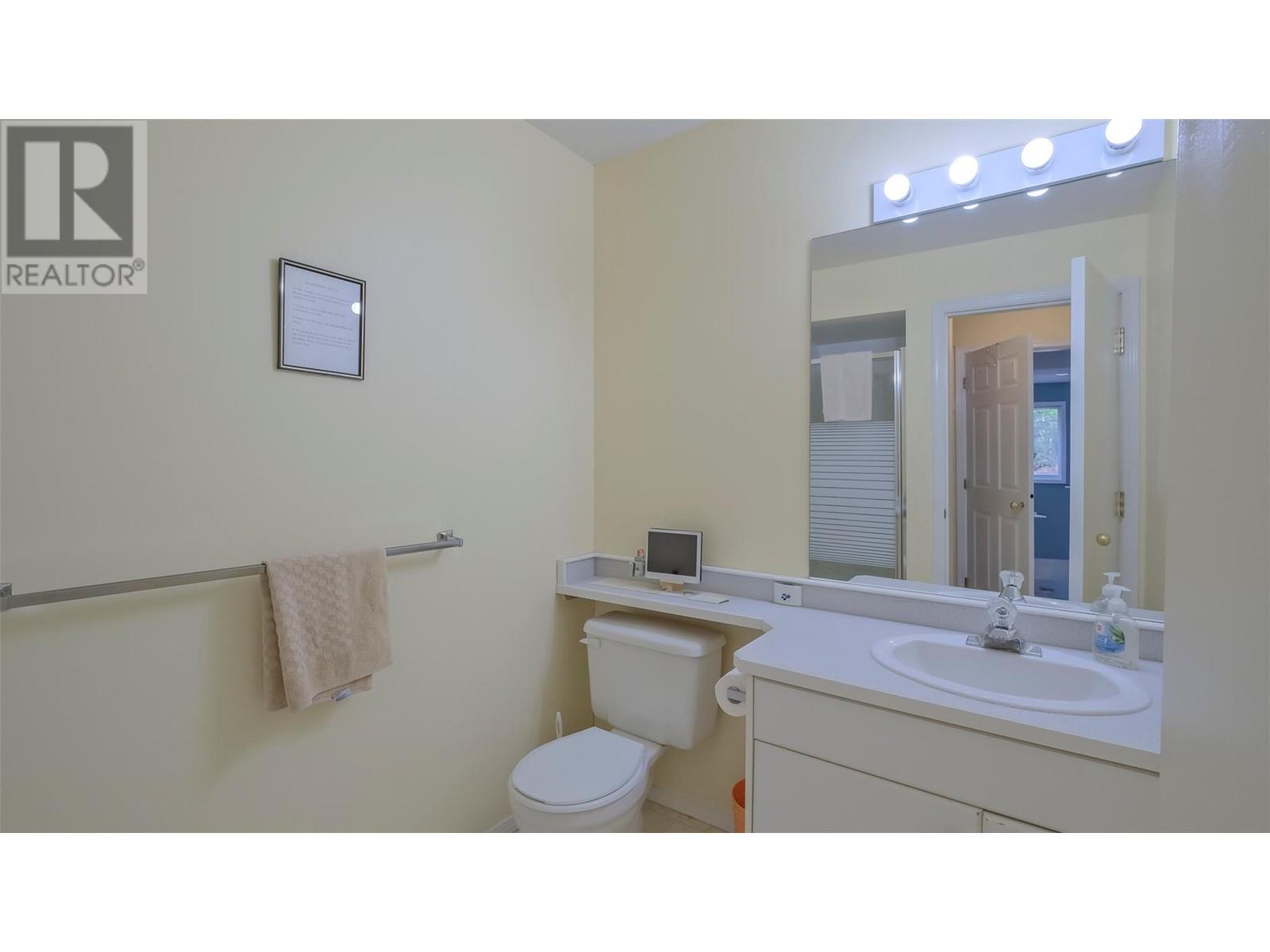 254 Scott Avenue Unit# 202, Penticton, British Columbia  V2A 2J5 - Photo 33 - 10317985