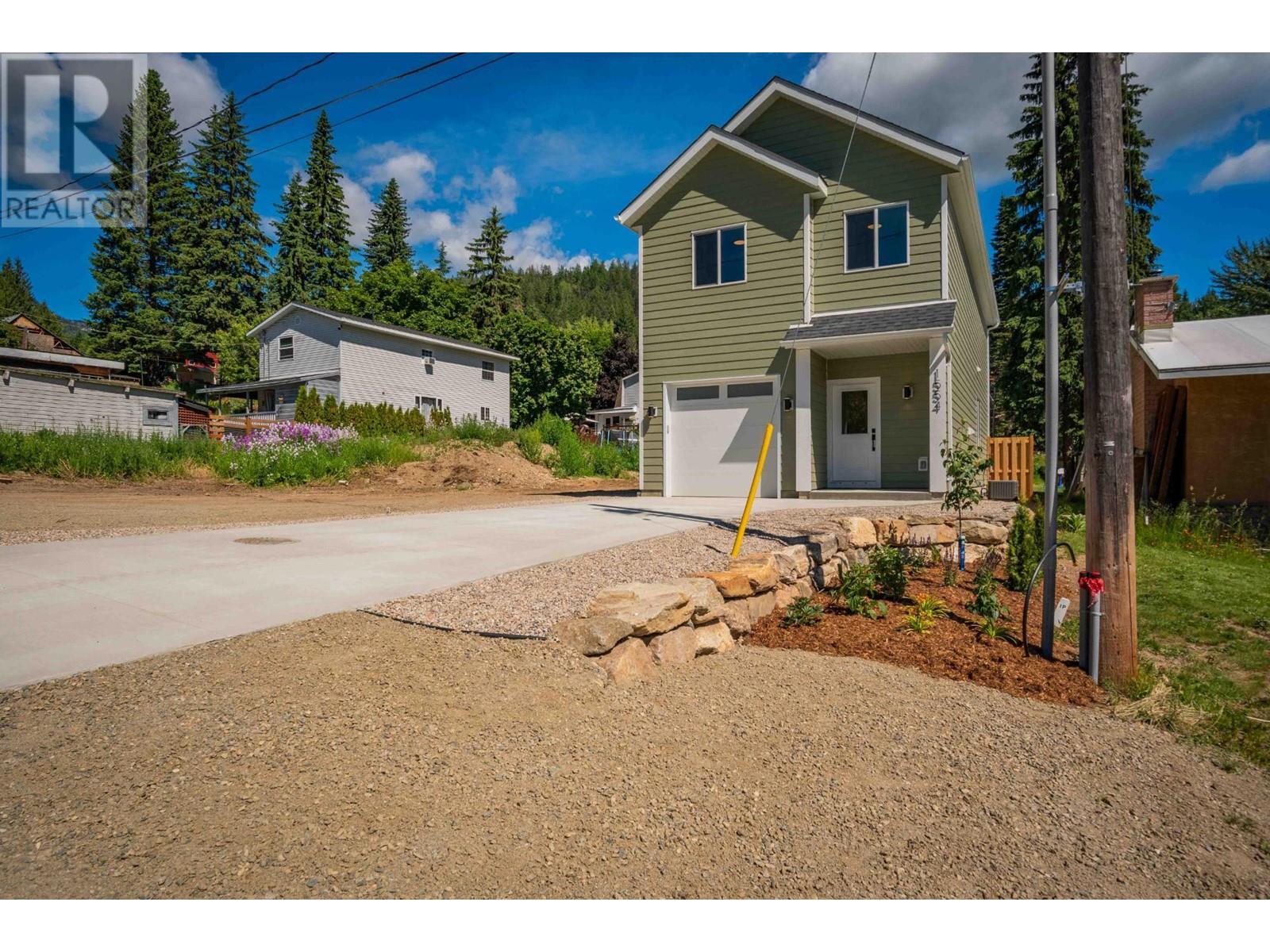 1554 Cook Avenue, Rossland, British Columbia  V0G 1Y0 - Photo 37 - 2477993