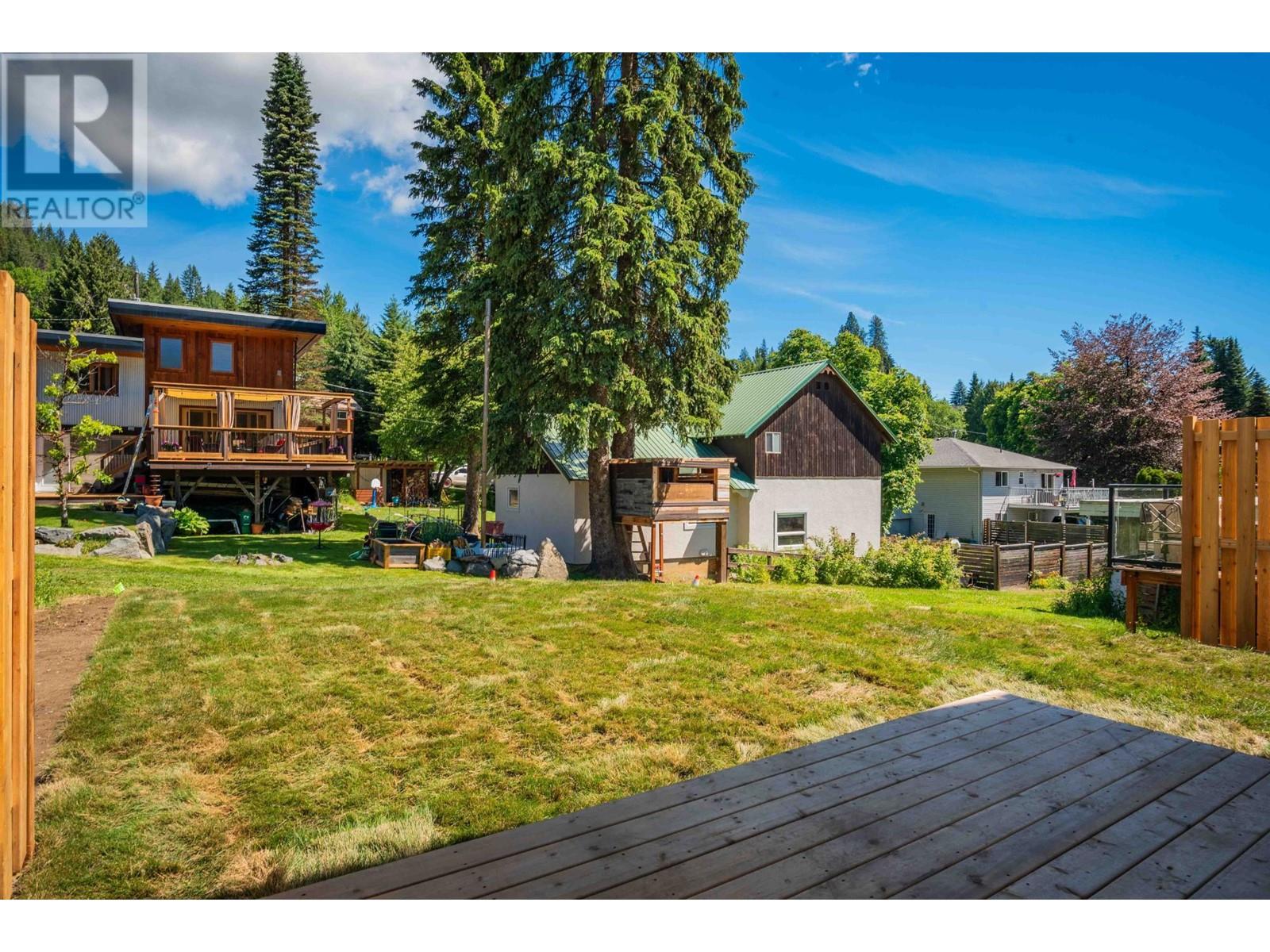 1554 Cook Avenue, Rossland, British Columbia  V0G 1Y0 - Photo 49 - 2477993