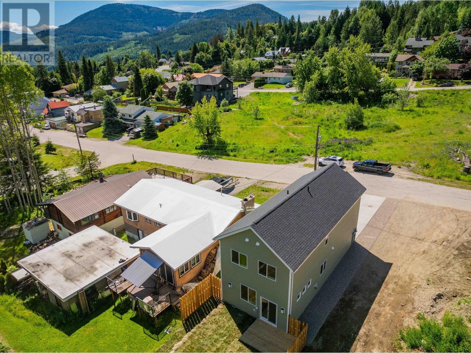 1554 Cook Avenue, Rossland, British Columbia  V0G 1Y0 - Photo 60 - 2477993