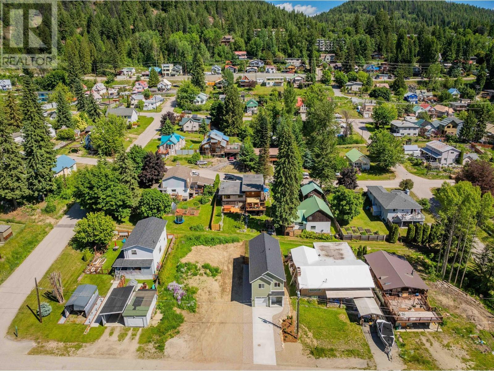 1554 Cook Avenue, Rossland, British Columbia  V0G 1Y0 - Photo 64 - 2477993