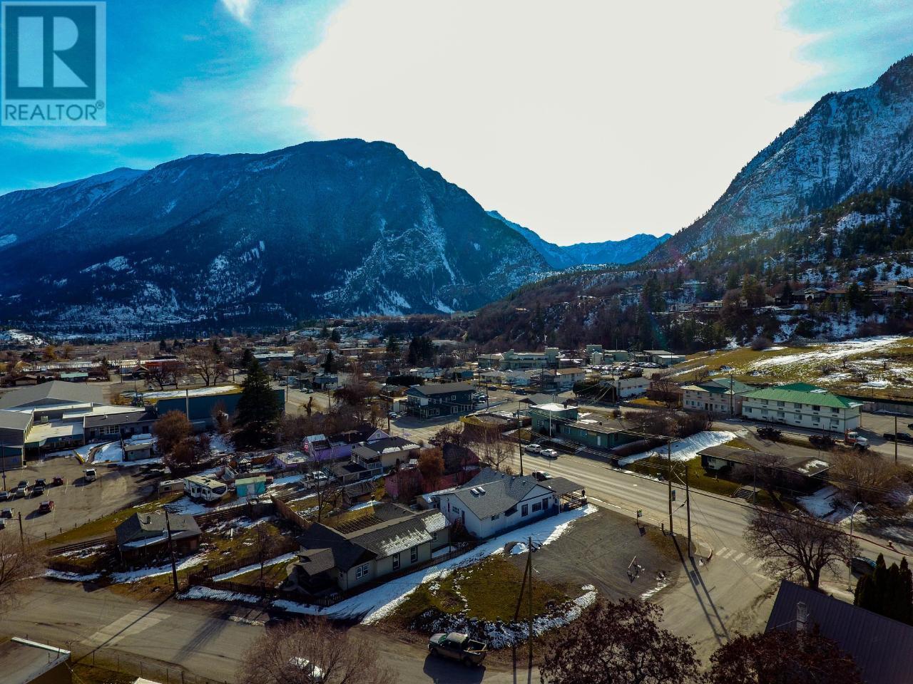 818 Main Street, Lillooet, British Columbia  V0K 1V0 - Photo 13 - 177108