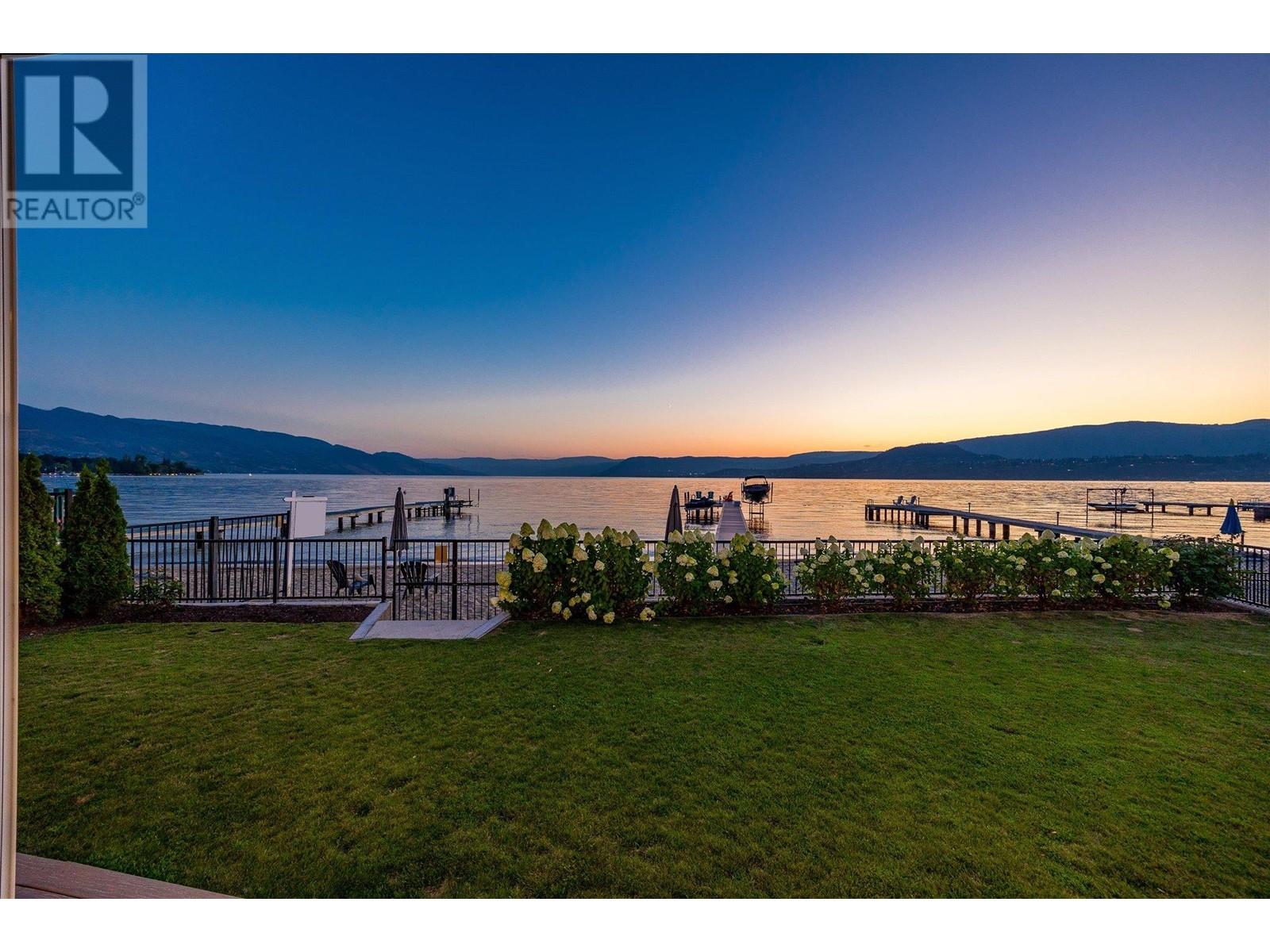 4096 Lakeshore Road, Kelowna, British Columbia  V1W 1V6 - Photo 12 - 10318111