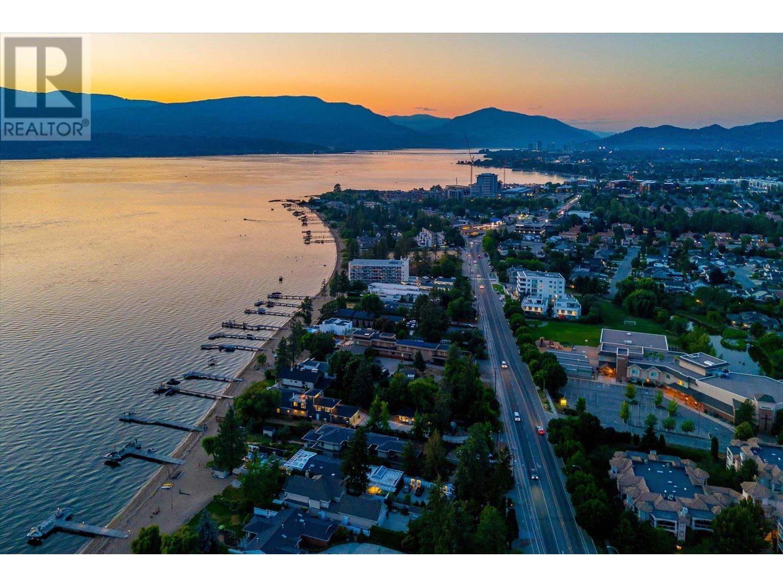 4096 Lakeshore Road, Kelowna, British Columbia  V1W 1V6 - Photo 3 - 10318111