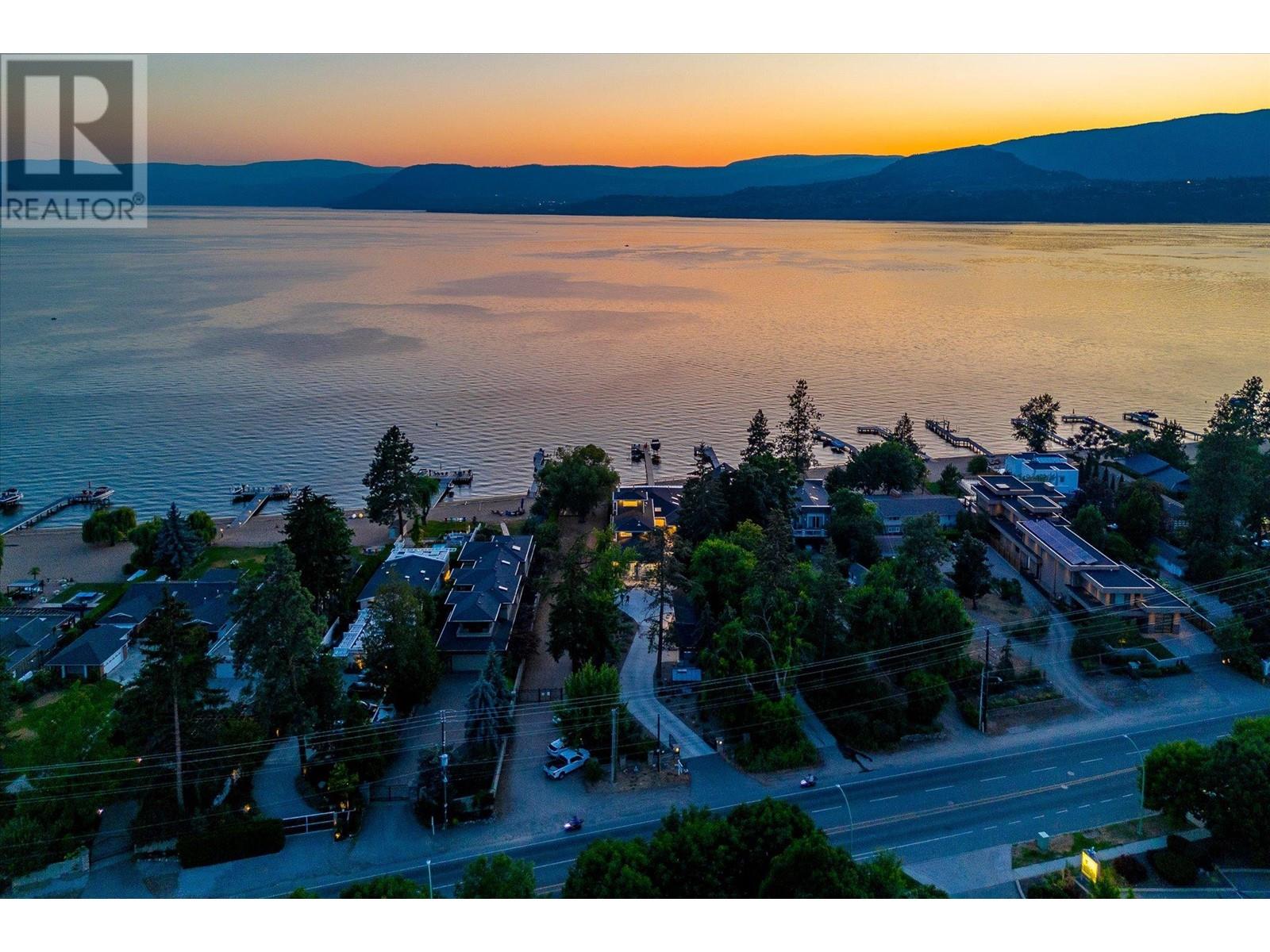 4096 Lakeshore Road, Kelowna, British Columbia  V1W 1V6 - Photo 4 - 10318111