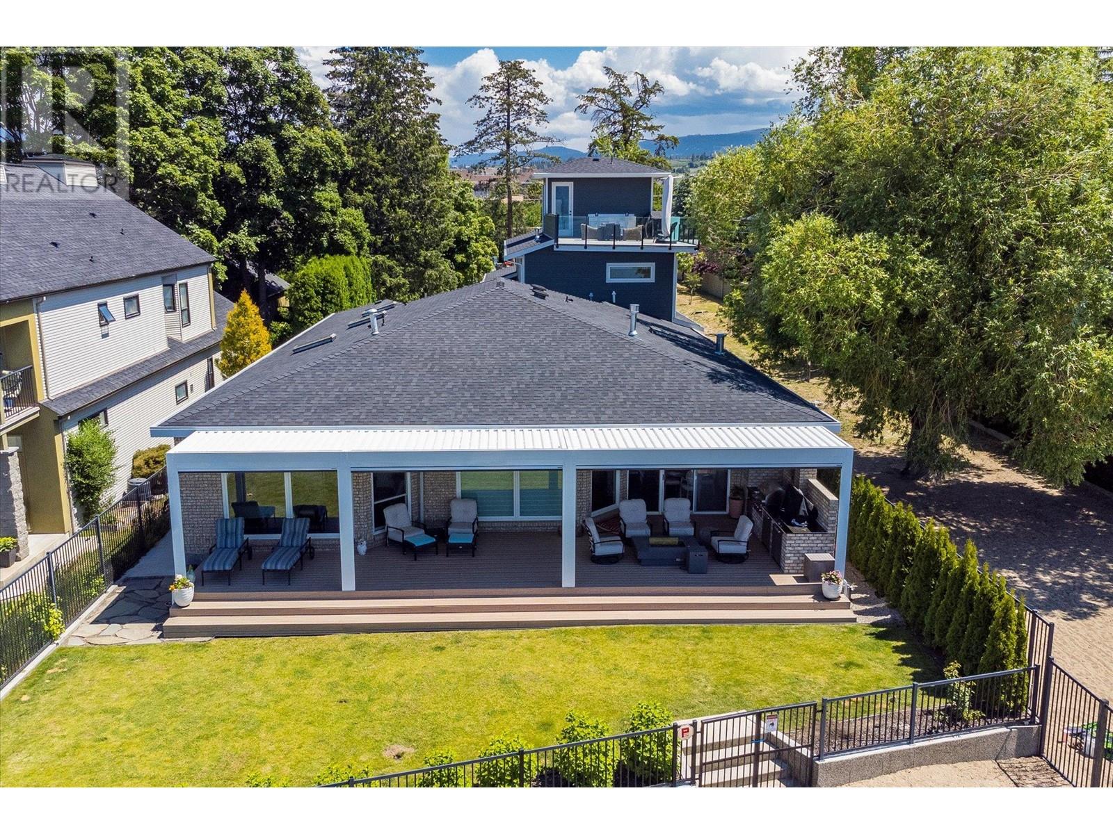 4096 Lakeshore Road, Kelowna, British Columbia  V1W 1V6 - Photo 76 - 10318111