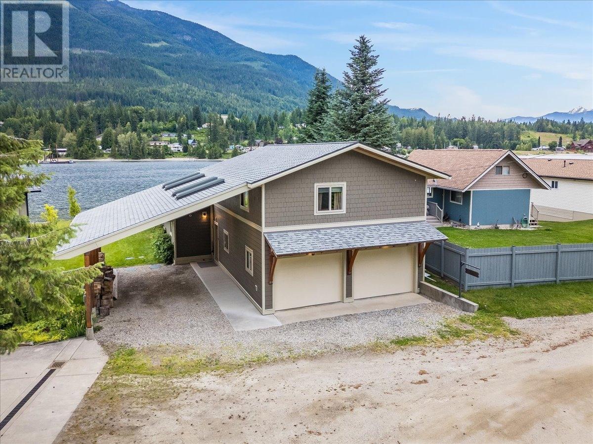 7725 Mawdsley Lane, Procter, British Columbia  V1L 0B6 - Photo 8 - 2478078