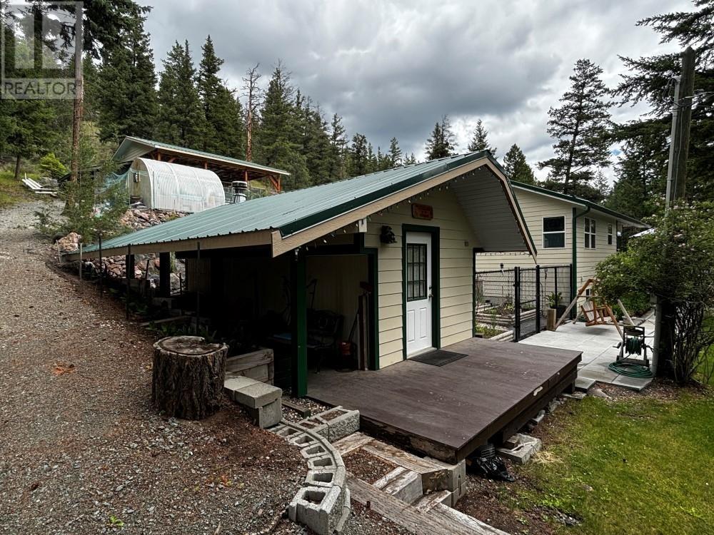 2297 Loon Lake Road, Loon Lake, British Columbia  V0K 1H0 - Photo 18 - 179648