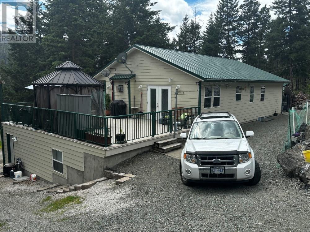 2297 Loon Lake Road, Loon Lake, British Columbia  V0K 1H0 - Photo 2 - 179648