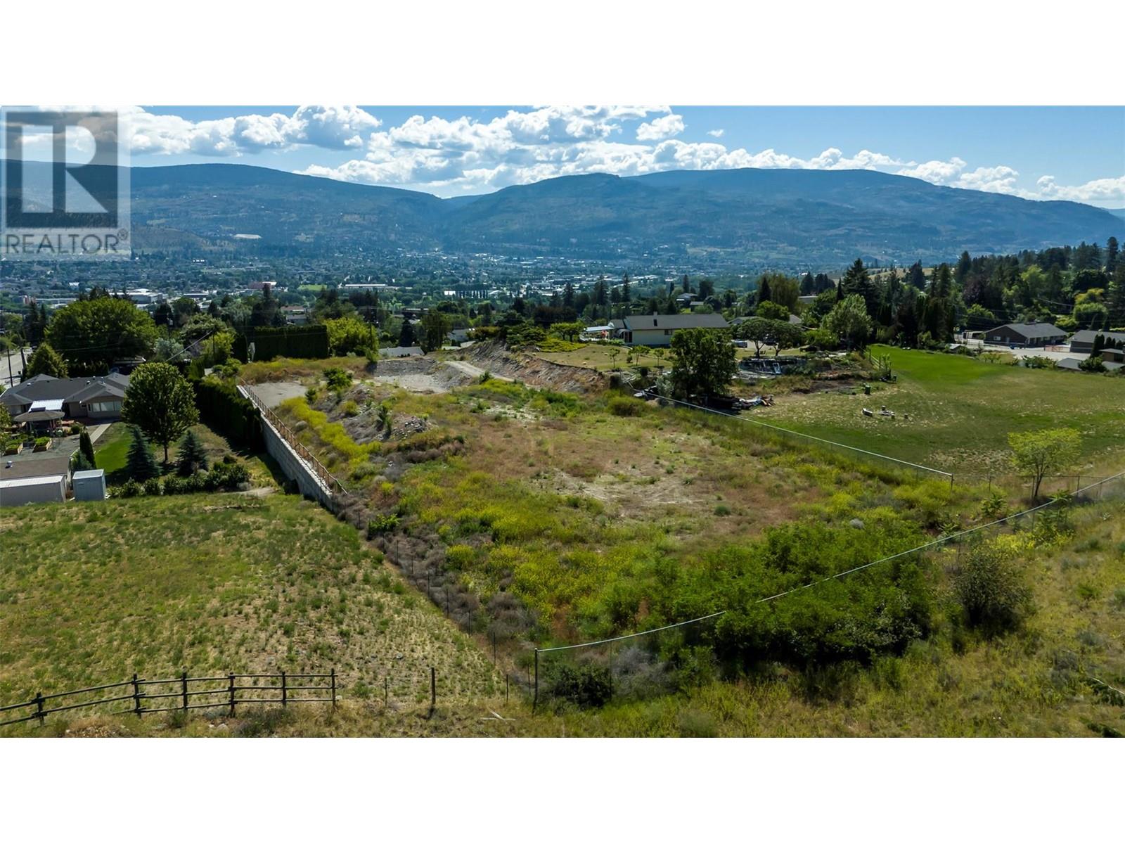 614 West Bench Drive, Penticton, British Columbia  V2A 8X9 - Photo 6 - 10319022