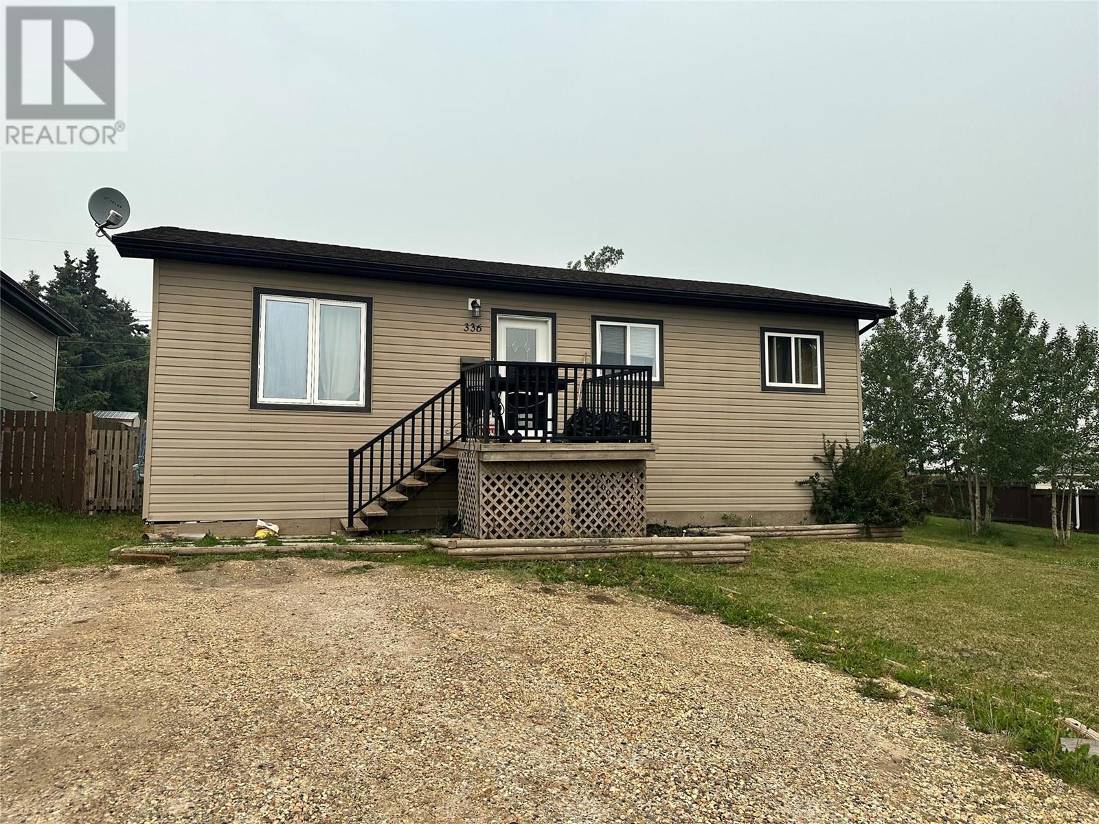 336 98 Avenue, Dawson Creek, British Columbia  V1G 1R7 - Photo 1 - 10319272