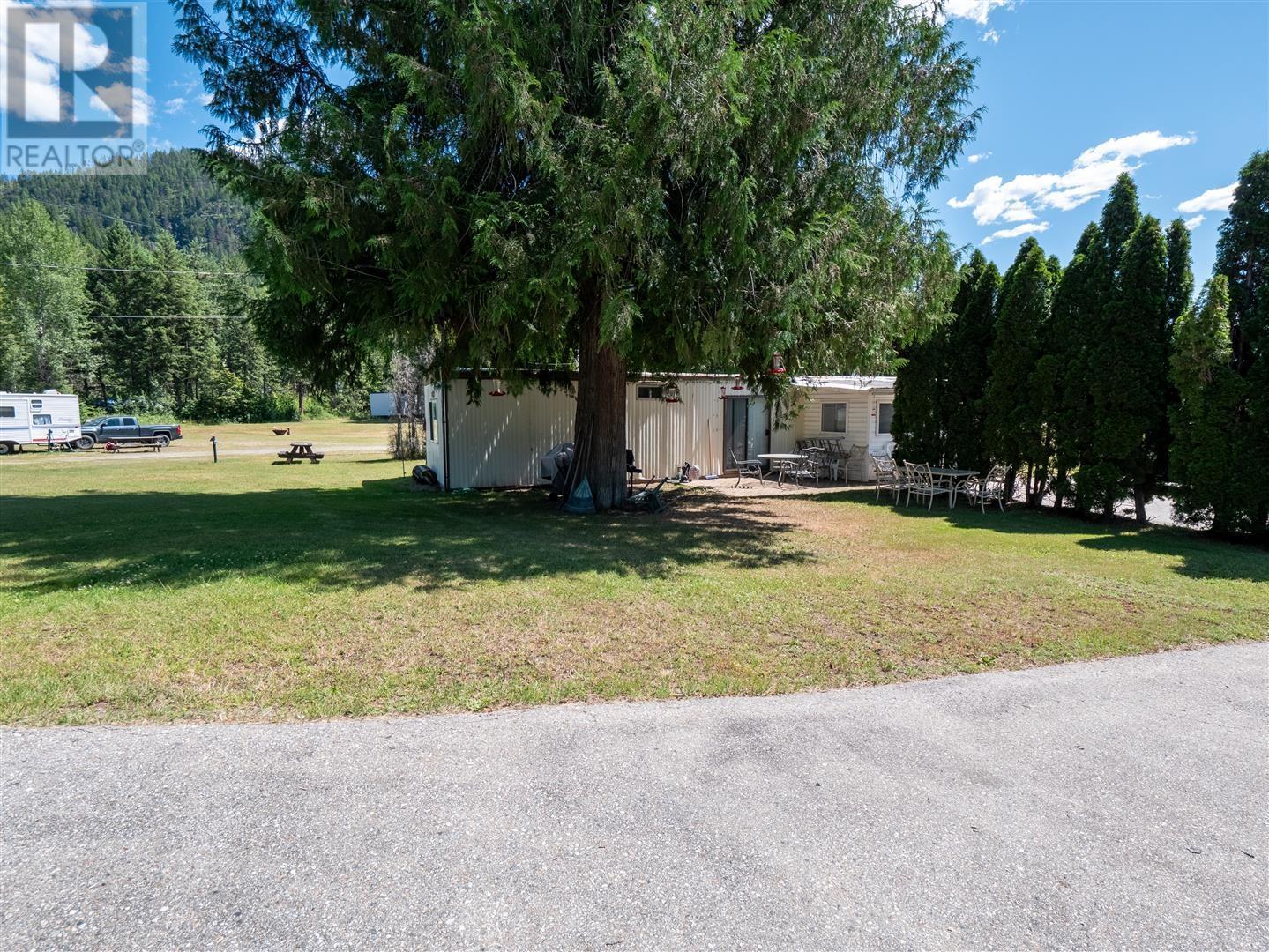 307 2nd Relief Road, Salmo, British Columbia  V0G 0A9 - Photo 6 - 2478342