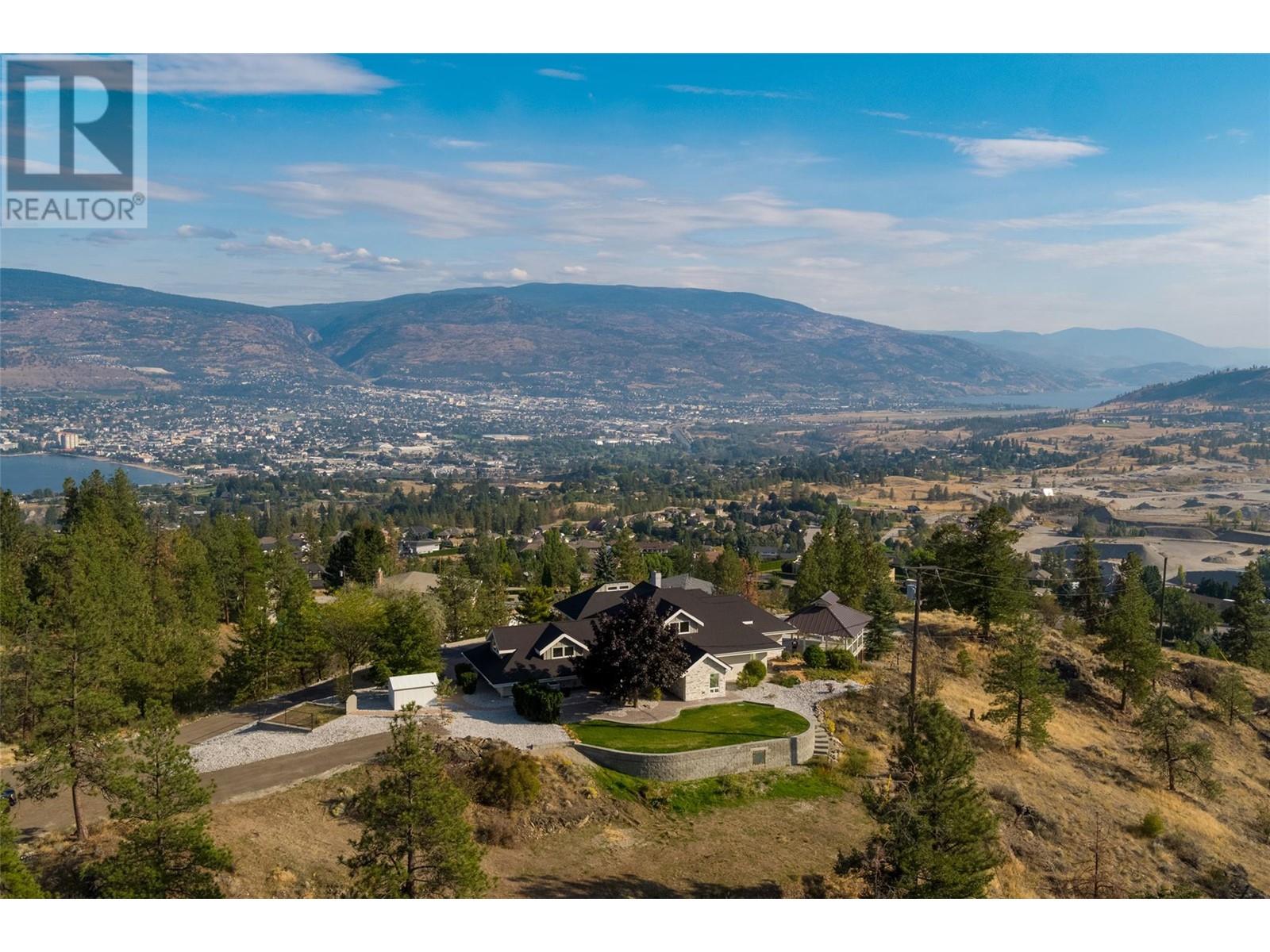 2632 Forsyth Drive, Penticton, British Columbia  V2A 8Y9 - Photo 1 - 10319767