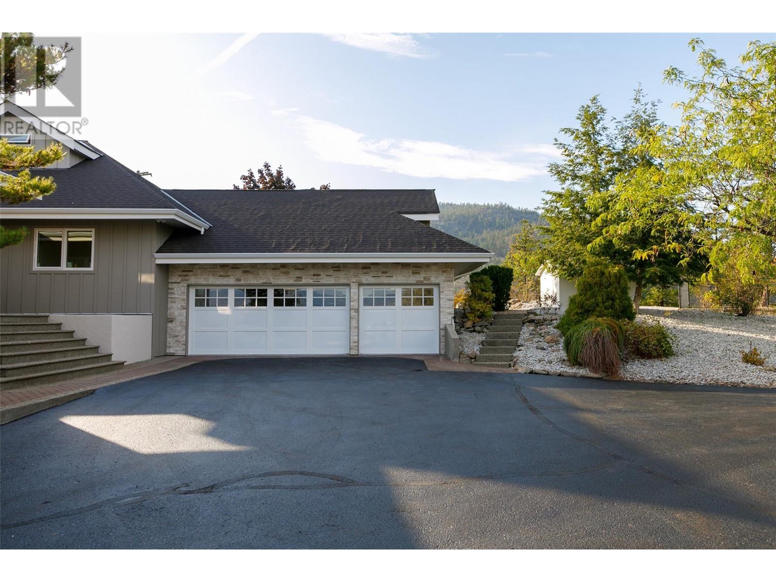 2632 Forsyth Drive, Penticton, British Columbia  V2A 8Y9 - Photo 40 - 10319767