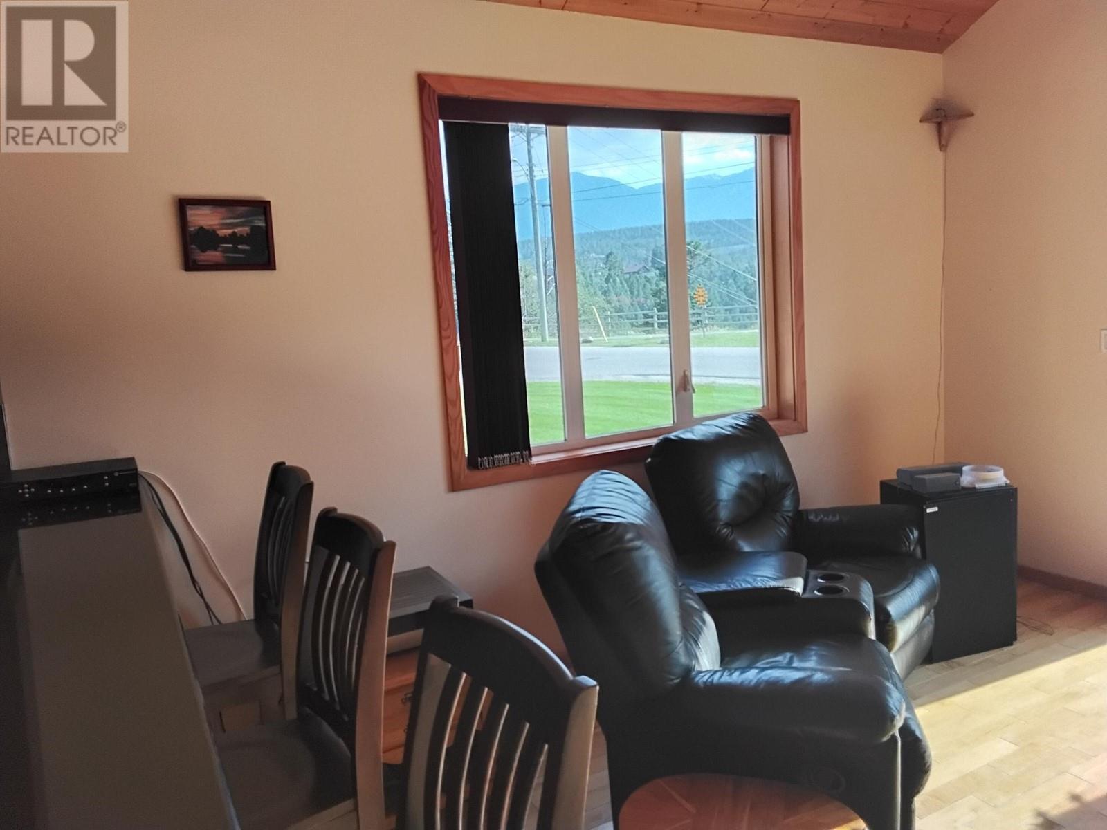 453 13th Avenue, Invermere, British Columbia  V0A 1K4 - Photo 6 - 2478447