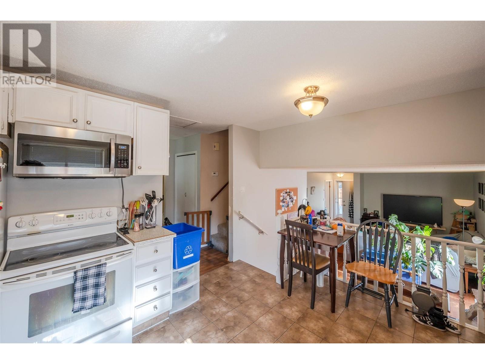 114 Blairmore Crescent, Penticton, British Columbia  V2A 7C5 - Photo 6 - 10319437