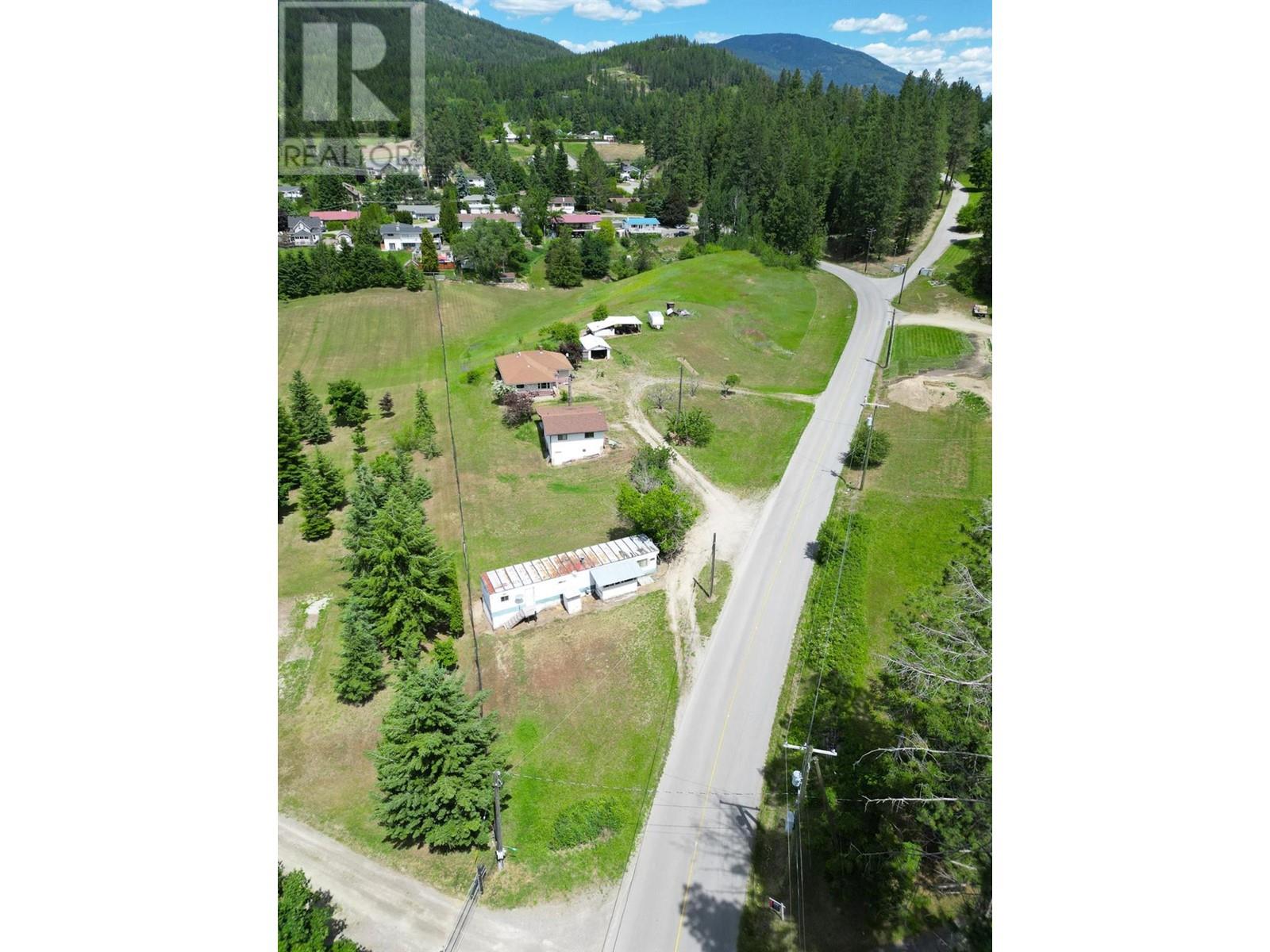 217 36th  N Avenue, Creston, British Columbia  V0B 1G1 - Photo 16 - 2478484