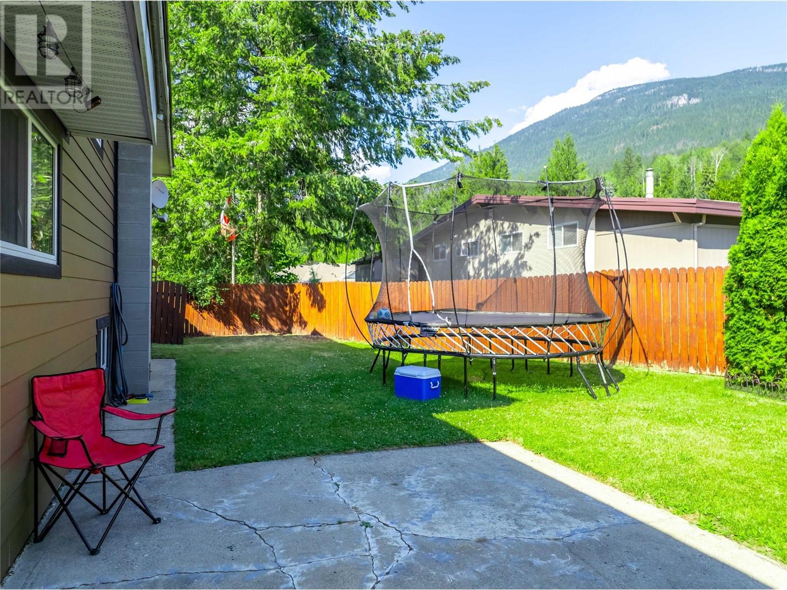 358 Pearkes Drive, Revelstoke, British Columbia  V0E 2S0 - Photo 38 - 10319859