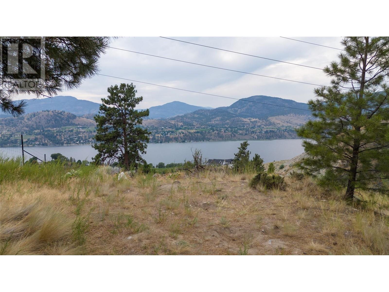 304 Heritage Boulevard, Okanagan Falls, British Columbia  V0H 1R3 - Photo 3 - 10319567