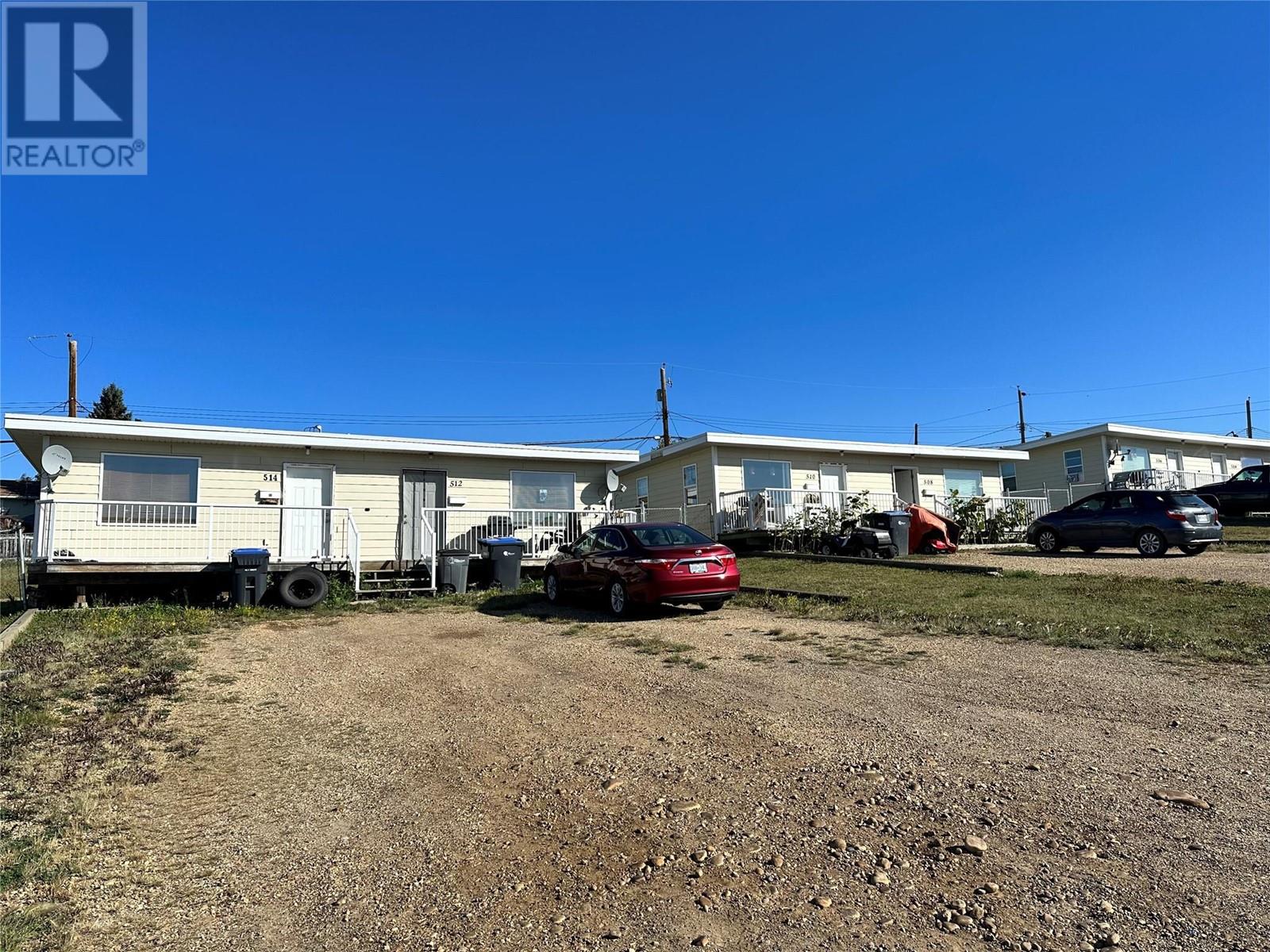 512 100a Avenue, Dawson Creek, British Columbia  V1G 1X7 - Photo 1 - 10320116