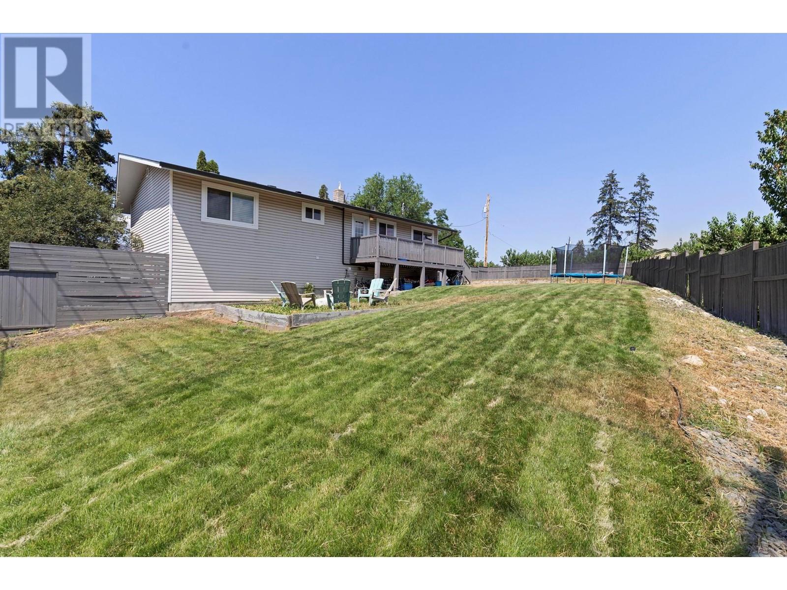 2490 Sexsmith Road, Kelowna, British Columbia  V1V 2E9 - Photo 41 - 10320210