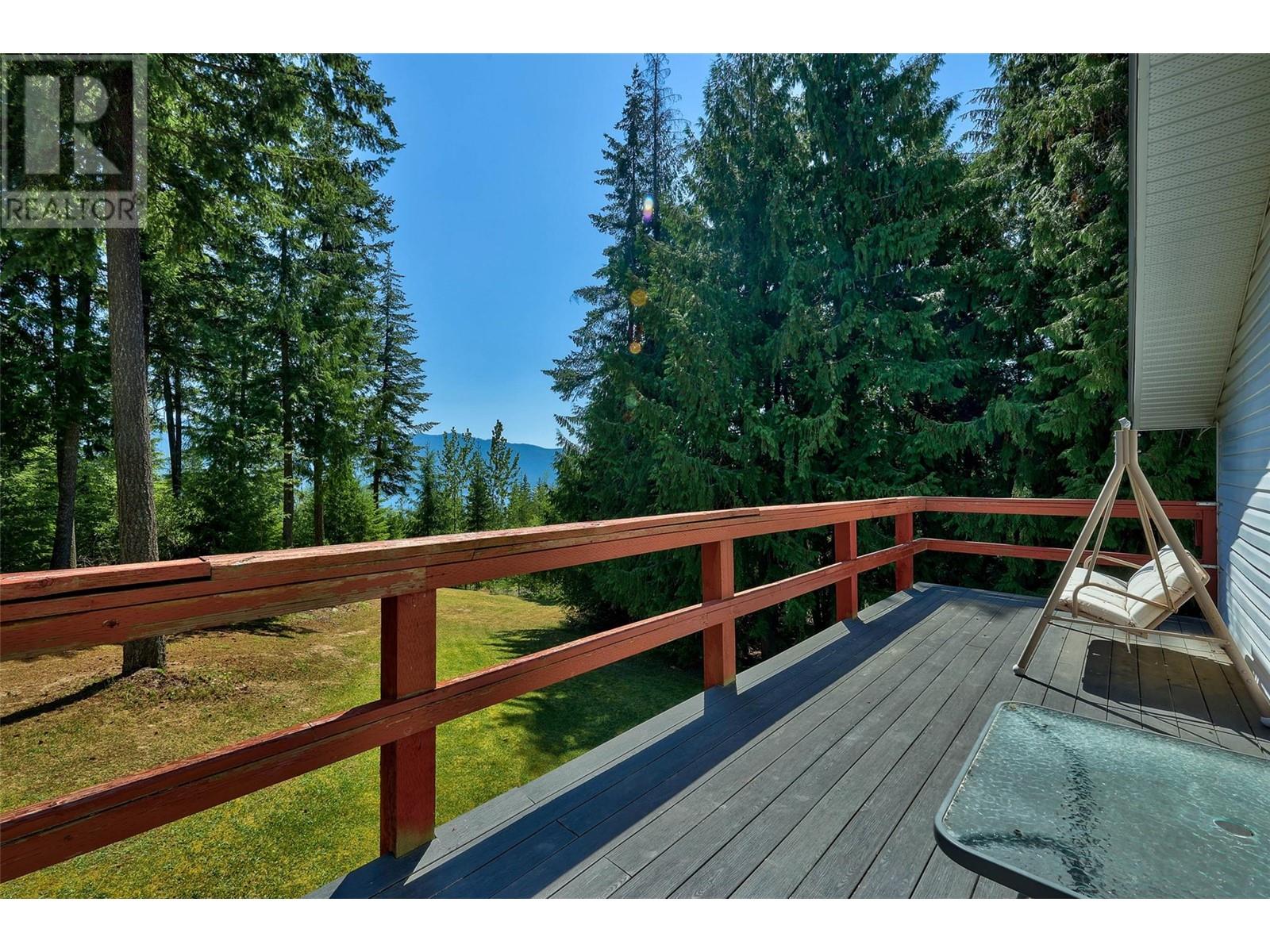 6803 Magna Bay Drive, Magna Bay, British Columbia  V0E 1A0 - Photo 33 - 10320474