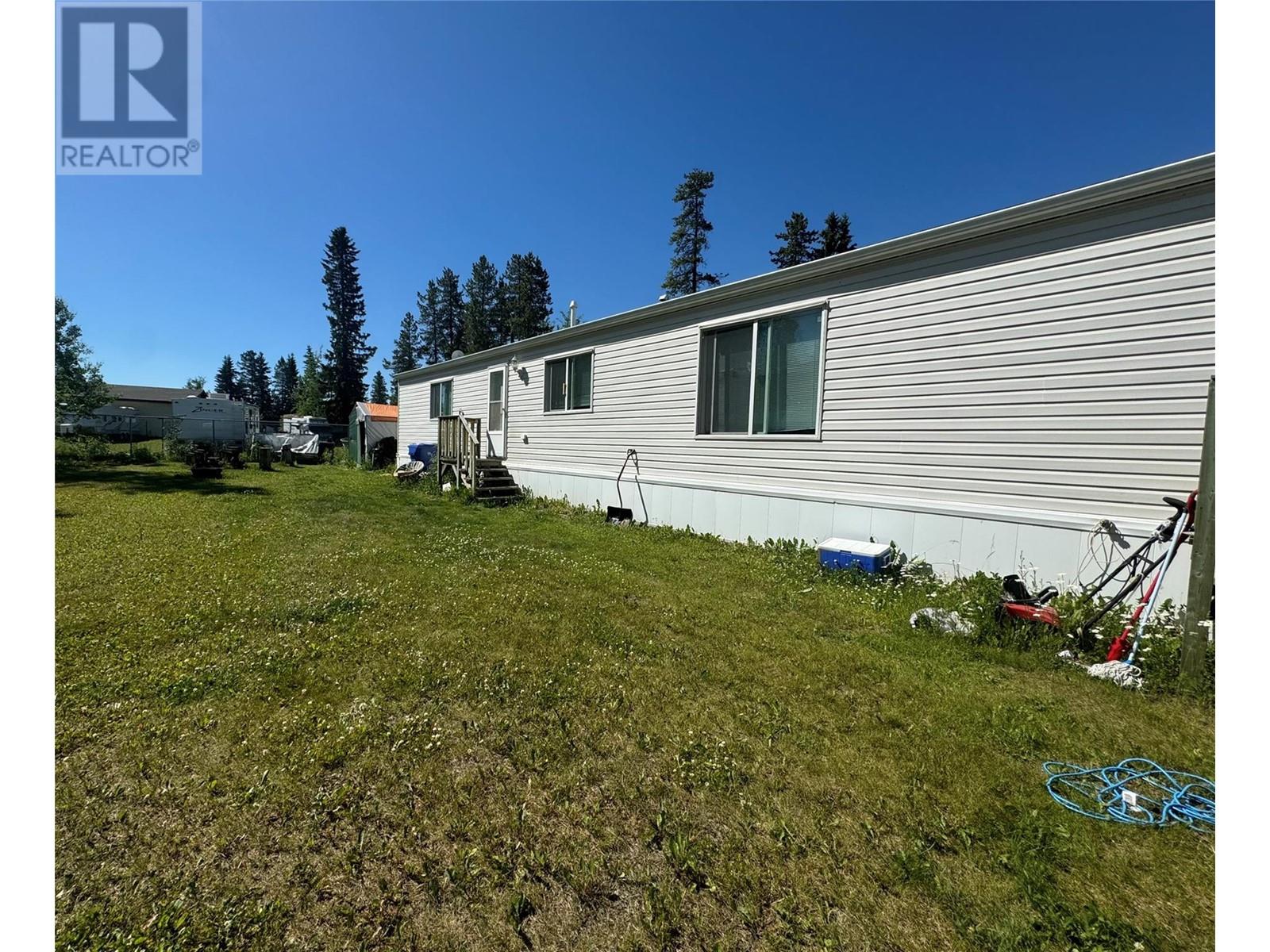 118 Rockcliffe Place, Tumbler Ridge, British Columbia  V0C 2W0 - Photo 2 - 10320695