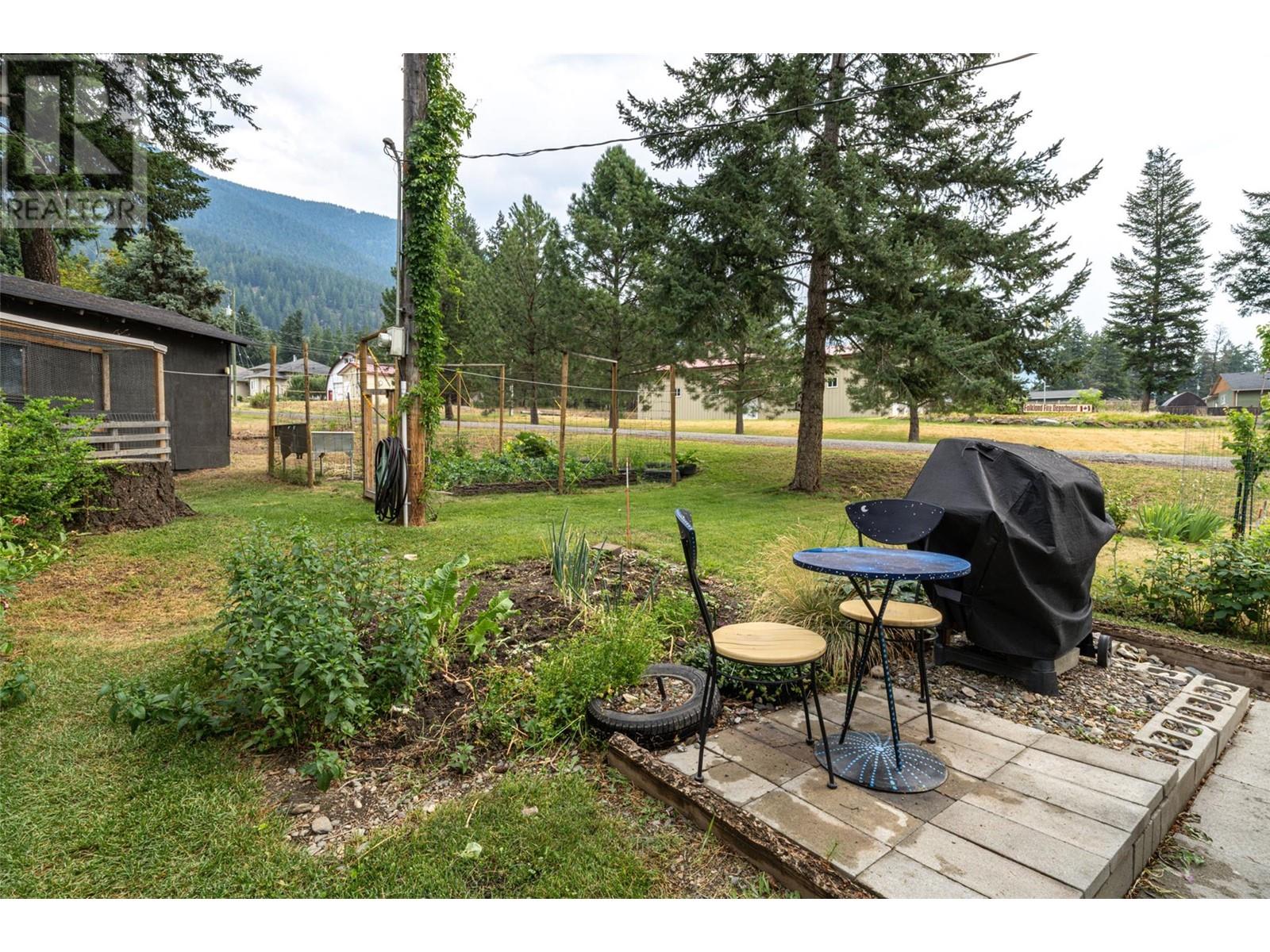 5664 Ponderosa Road, Falkland, British Columbia  V0E 1W0 - Photo 39 - 10320665