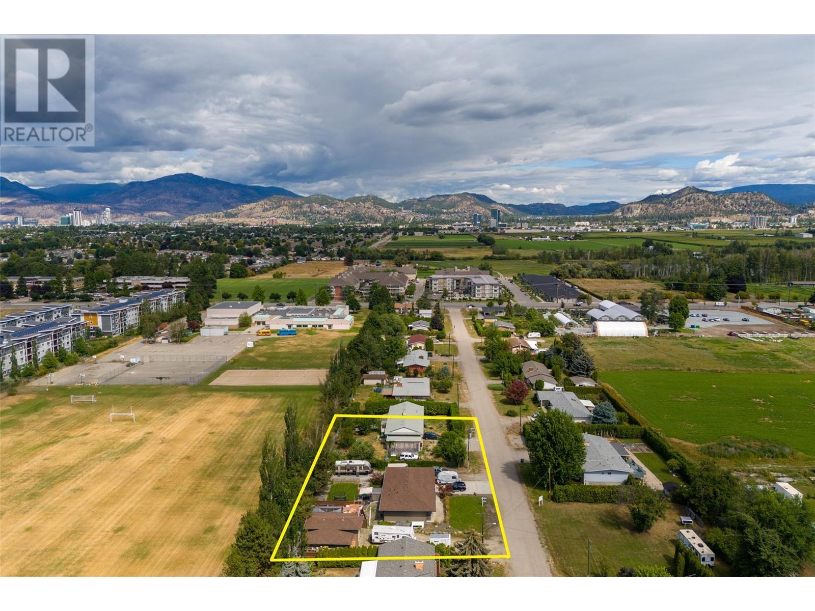 3250 St. Amand Road, Kelowna, British Columbia  V1W 3P1 - Photo 4 - 10320728