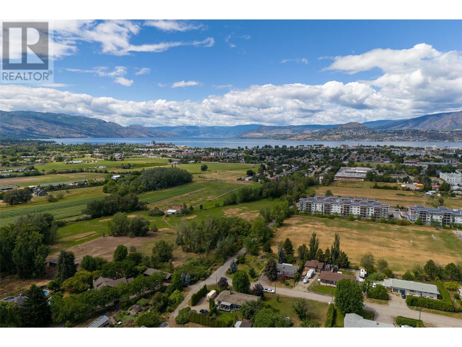 3240 St. Amand Road, Kelowna, British Columbia  V1W 3P1 - Photo 11 - 10319212