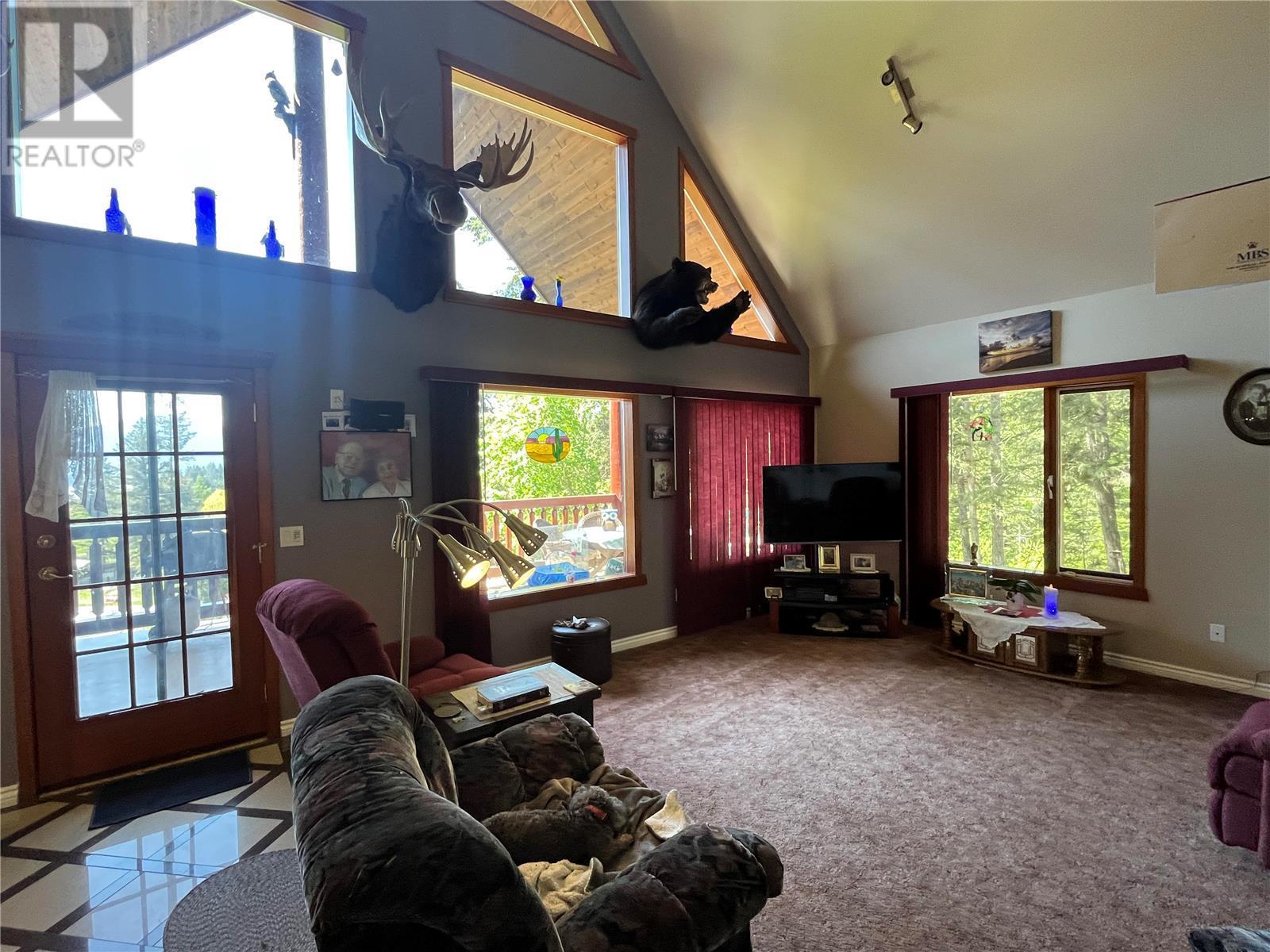 645 Badger Road, Tappen, British Columbia  V0E 2X1 - Photo 47 - 10321089