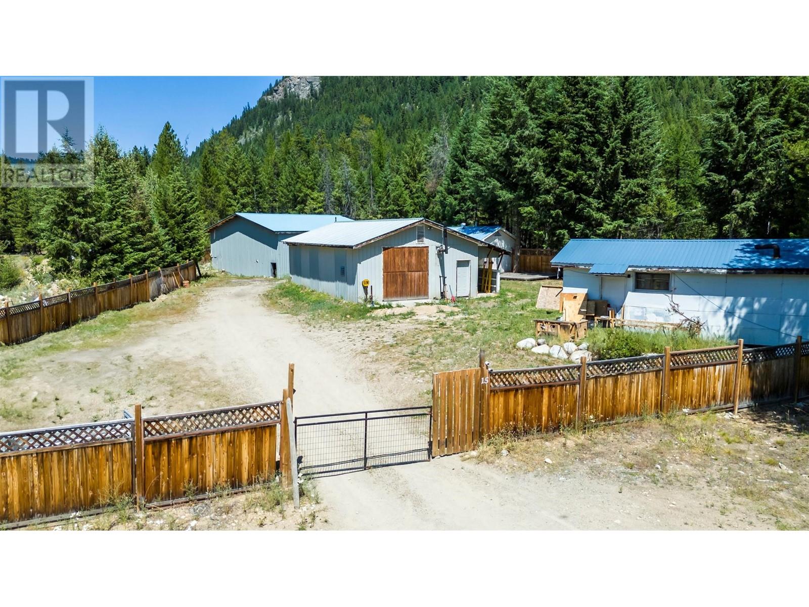 15 Boulder Road, Beaverdell, British Columbia  V0H 1A0 - Photo 3 - 10320675