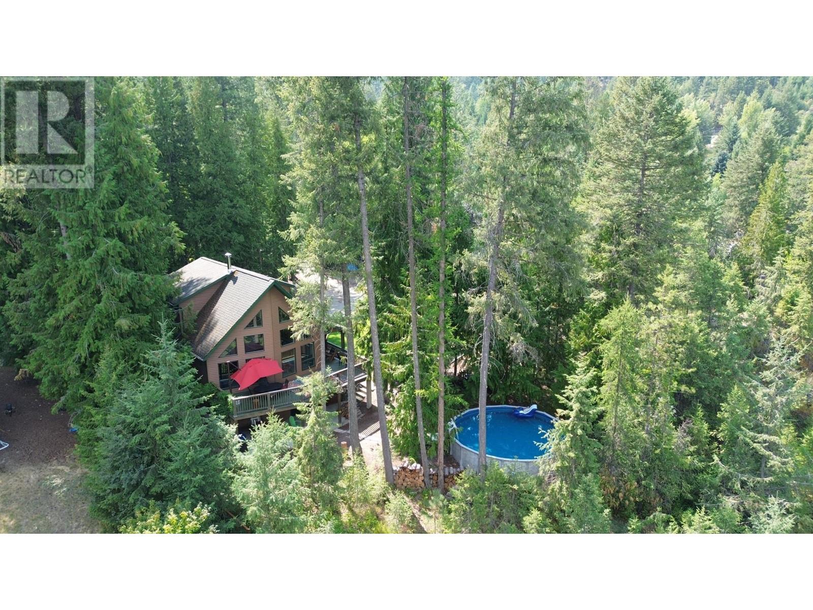 1360 Frisk Road, Christina Lake, British Columbia  V0H 1E0 - Photo 2 - 2478958